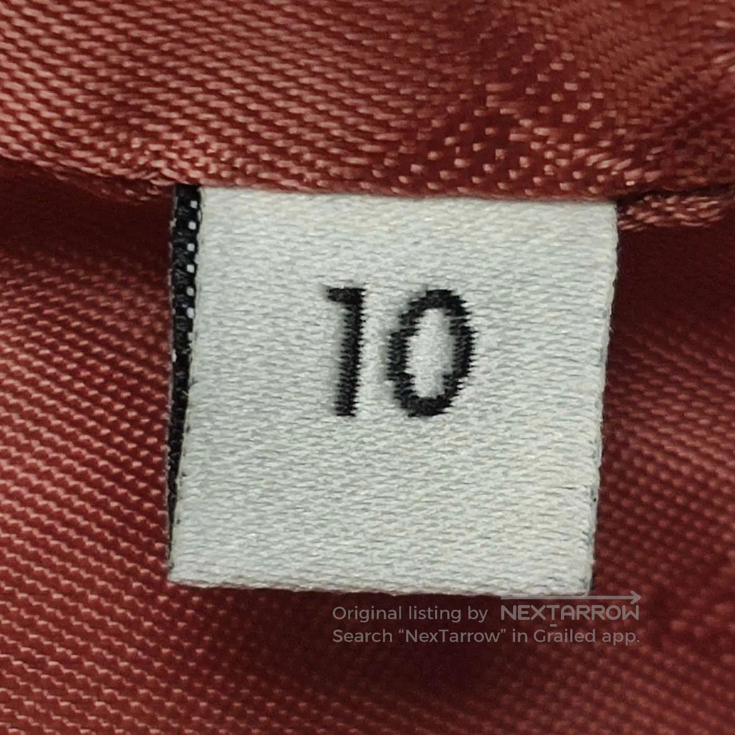 Gucci Red Child's Coat with Yellow 'G25' Patch. Size US S / EU 44-46 / 1 - 4 Thumbnail