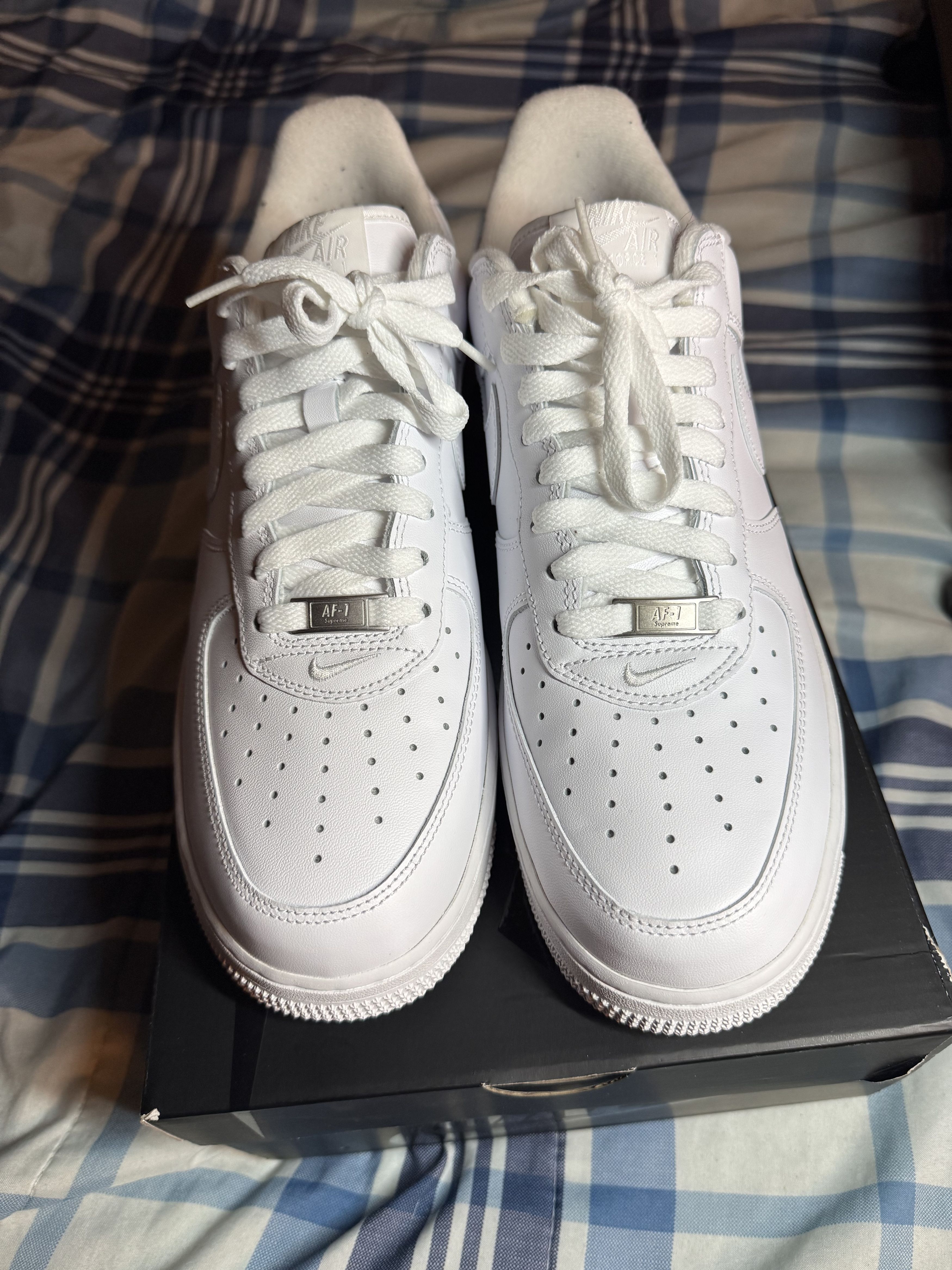 Supreme Air Force One Low SP Size US 10.5 / EU 43-44 - 3 Thumbnail