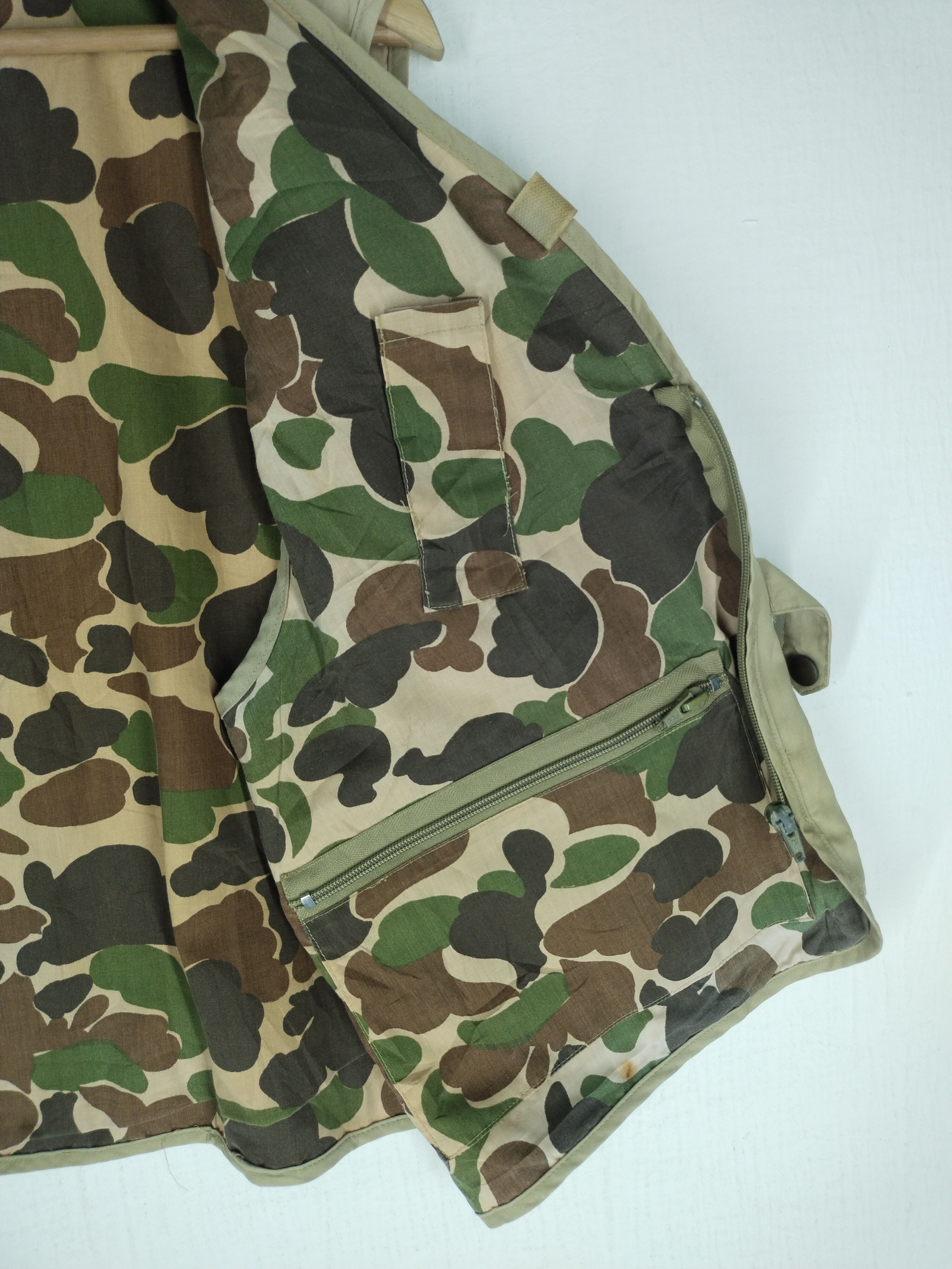 Gear for Sports 🔥 Vtg Camo Vest Reversible Tactical Pocket Size US L / EU 52-54 / 3 - 7 Thumbnail