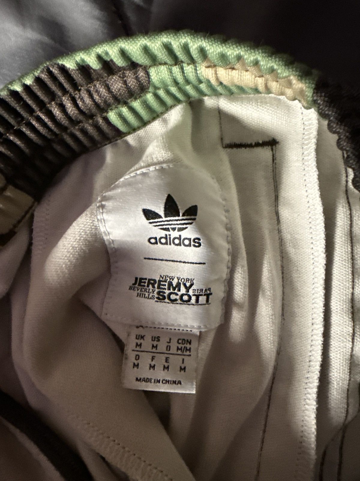 Adidas × Jeremy Scott Jermey scott x adidas track suit Size US L / EU 52-54 / 3 - 6 Thumbnail