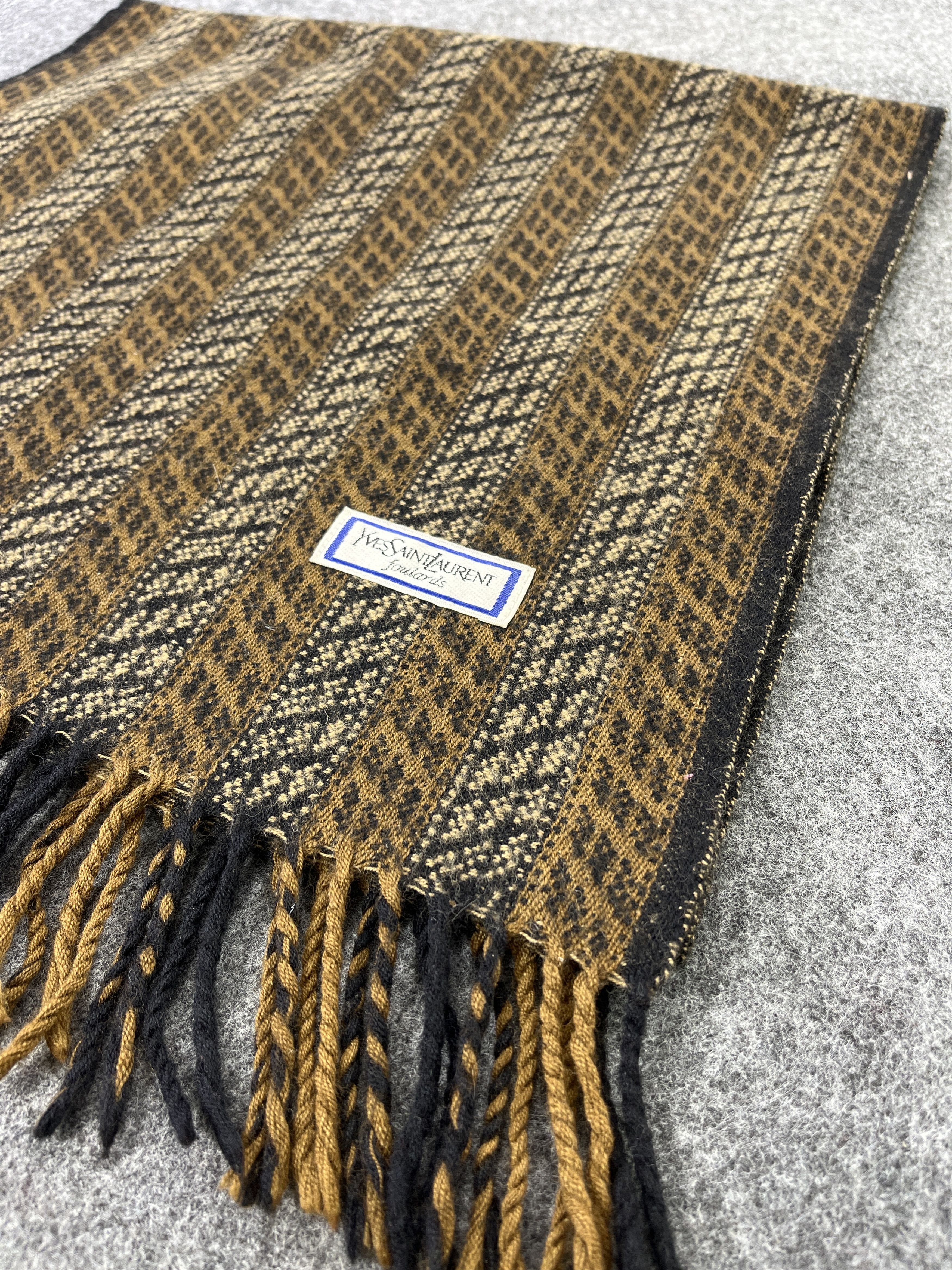 Vintage Vintage Yves Saint Laurent Scarf / Muffler / Neckwear T240 Size ONE SIZE - 8 Thumbnail