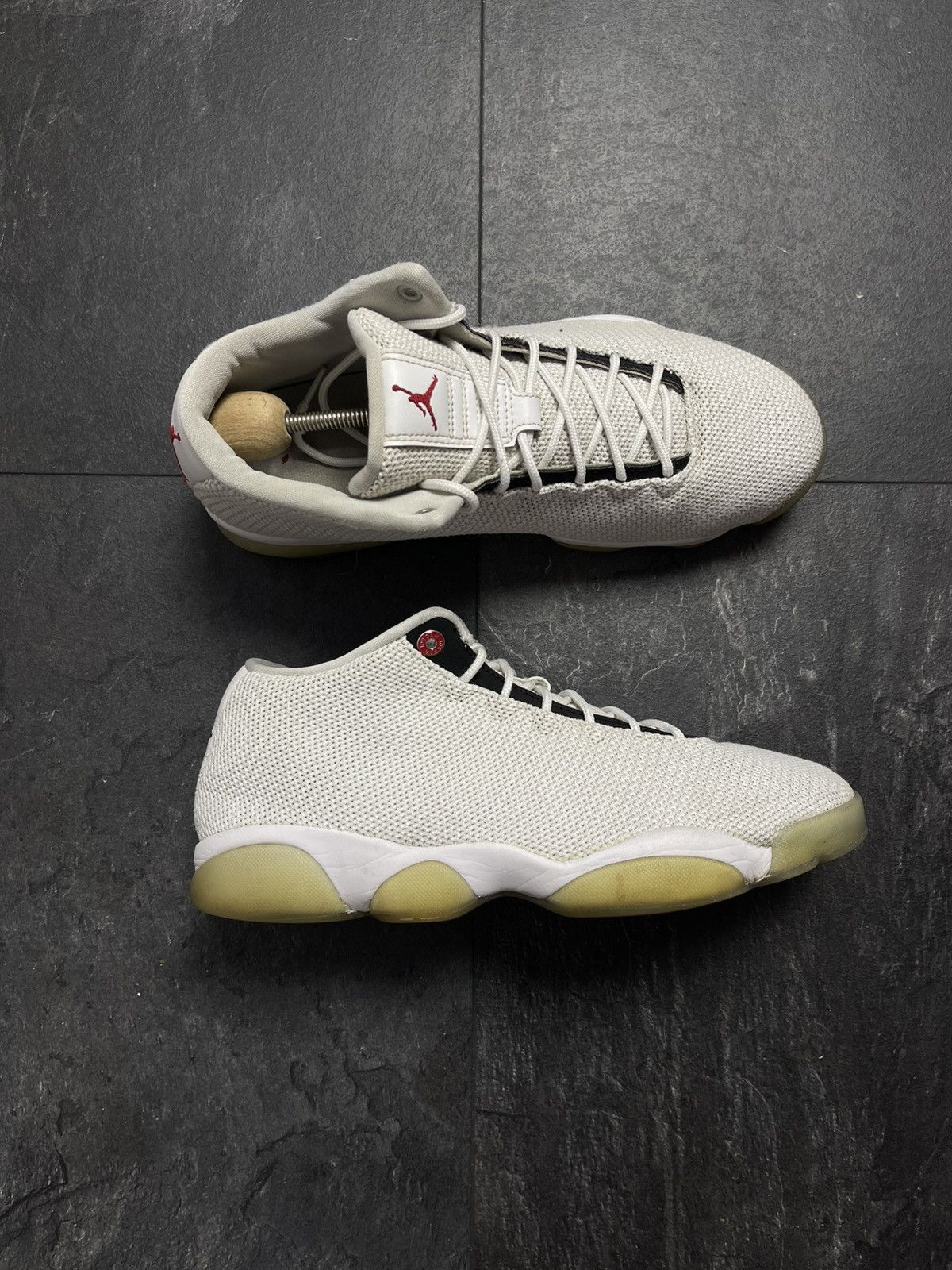 Jordan Brand Mens Nike Air Jordan Horizon Low Pure Platinum Size US 10 / EU 43 - 1 Thumbnail