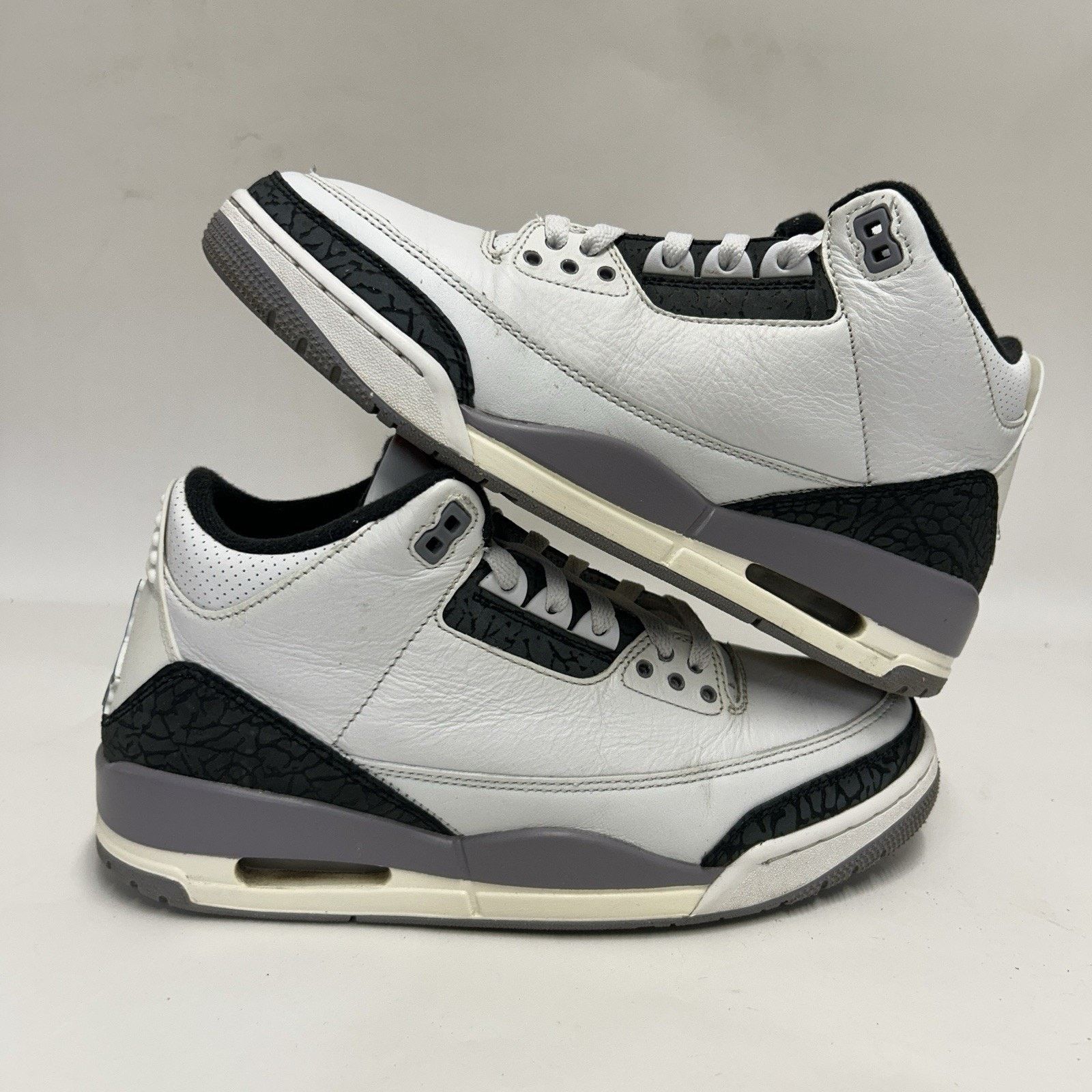 Nike Nike Air Jordan 3 Retro “Cement Grey White Fire Red” Size US 9 / EU 42 - 1 Thumbnail