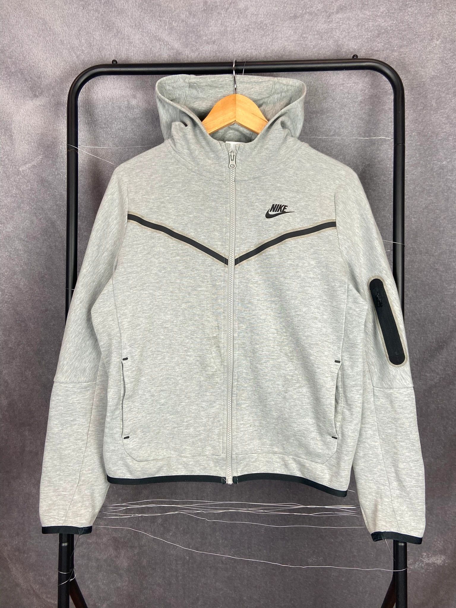 Nike Nike Tech Fleece Hoodie Gray Size S Size US S / EU 44-46 / 1 - 1 Thumbnail