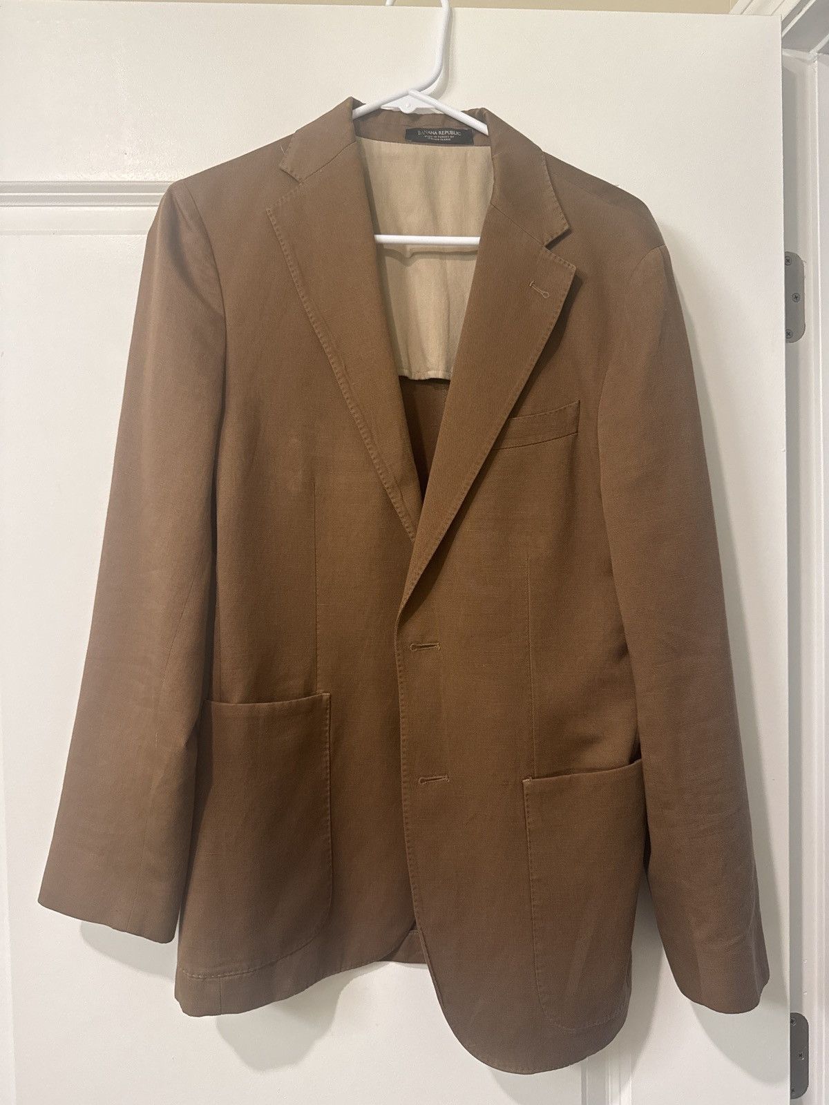 Banana Republic Camel banana republic blazer. Slim fit 36r Size 36R - 1 Preview