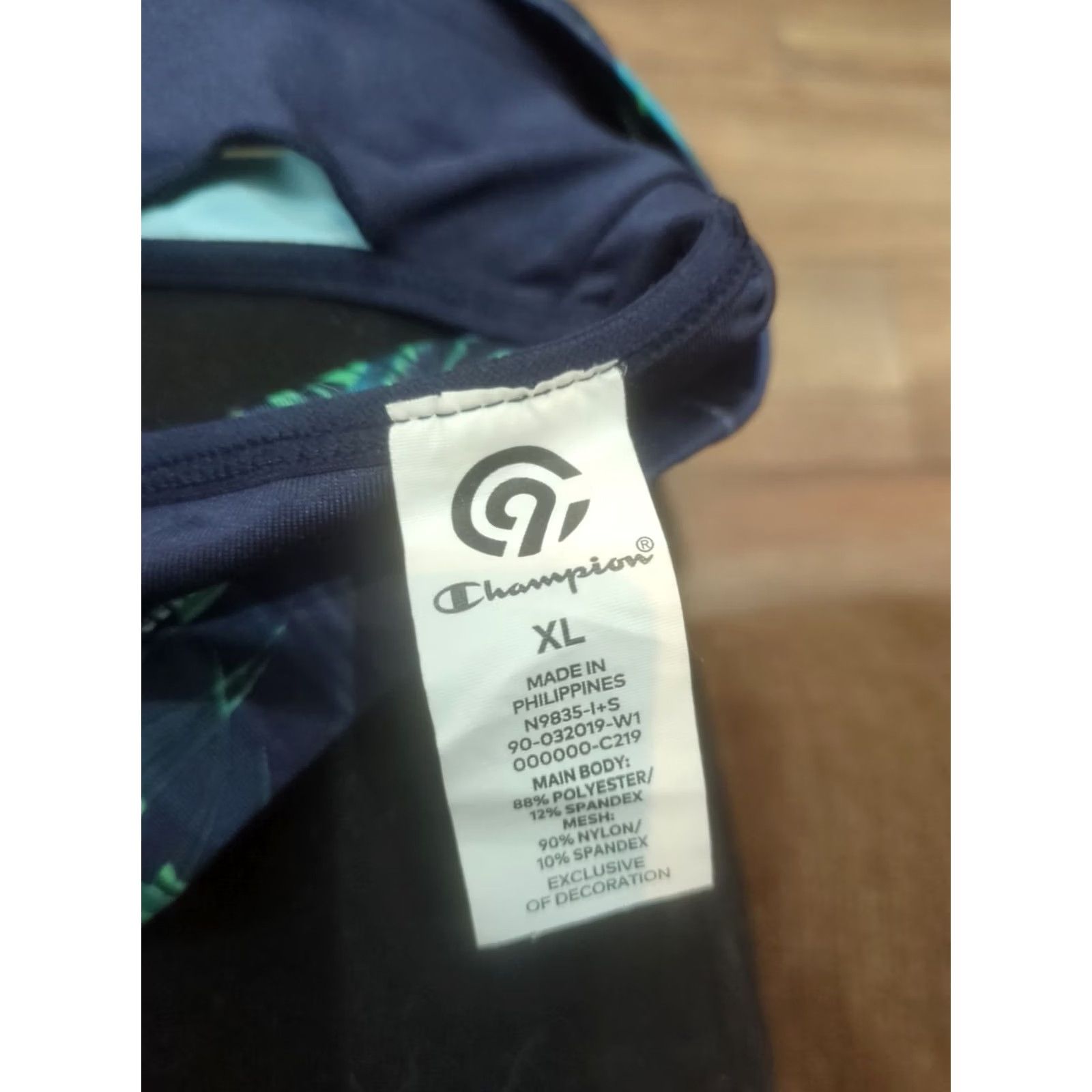 Champion Champion Sports Bra XL Multicolor Leaf Design Women Wire Free/Removable Pads Not Removable Padded? (adjusted) Size ONE SIZE - 3 Thumbnail