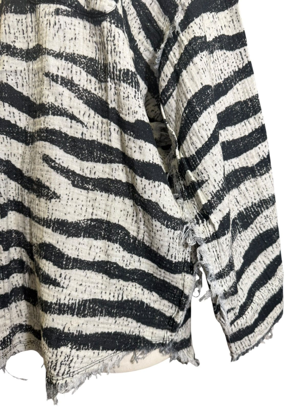 R13 SHREDDED SEAM DROP NECK SHIRT