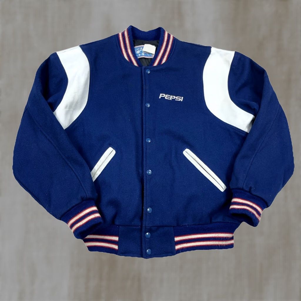 Vintage VINTAGE Pepsi Bomber Jacket Mens L Blue Wool Snap Horizon 90s Embroidered Fashion Casual Mens Size US L / EU 52-54 / 3 - 1 Thumbnail