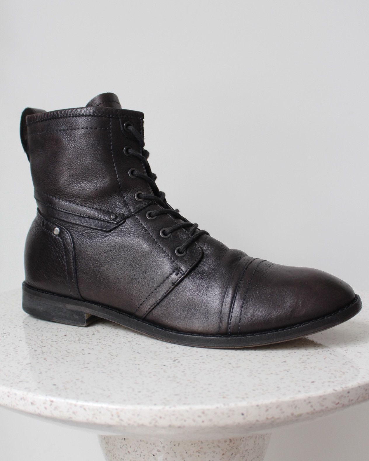Vintage SS2015 GUESS BLACK LEATHER CAP TOE BOOTS Size US 11 / EU 44 - 3 Thumbnail