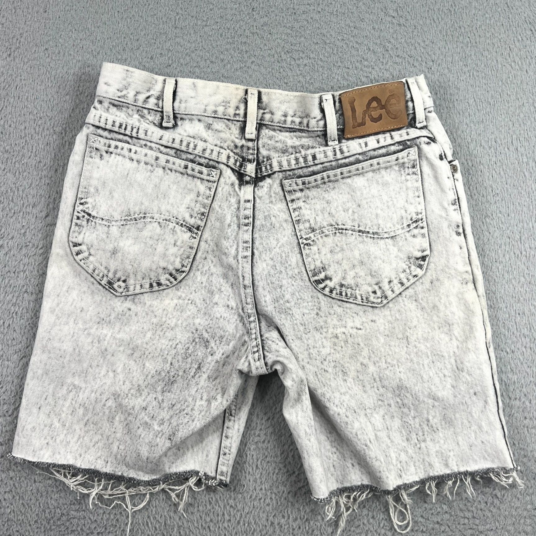 Lee VINTAGE Lee Men's Bermuda Shorts 31 Light Faded Denim Cotton Casual Summer Beach Jeans Size US 31 - 7 Thumbnail