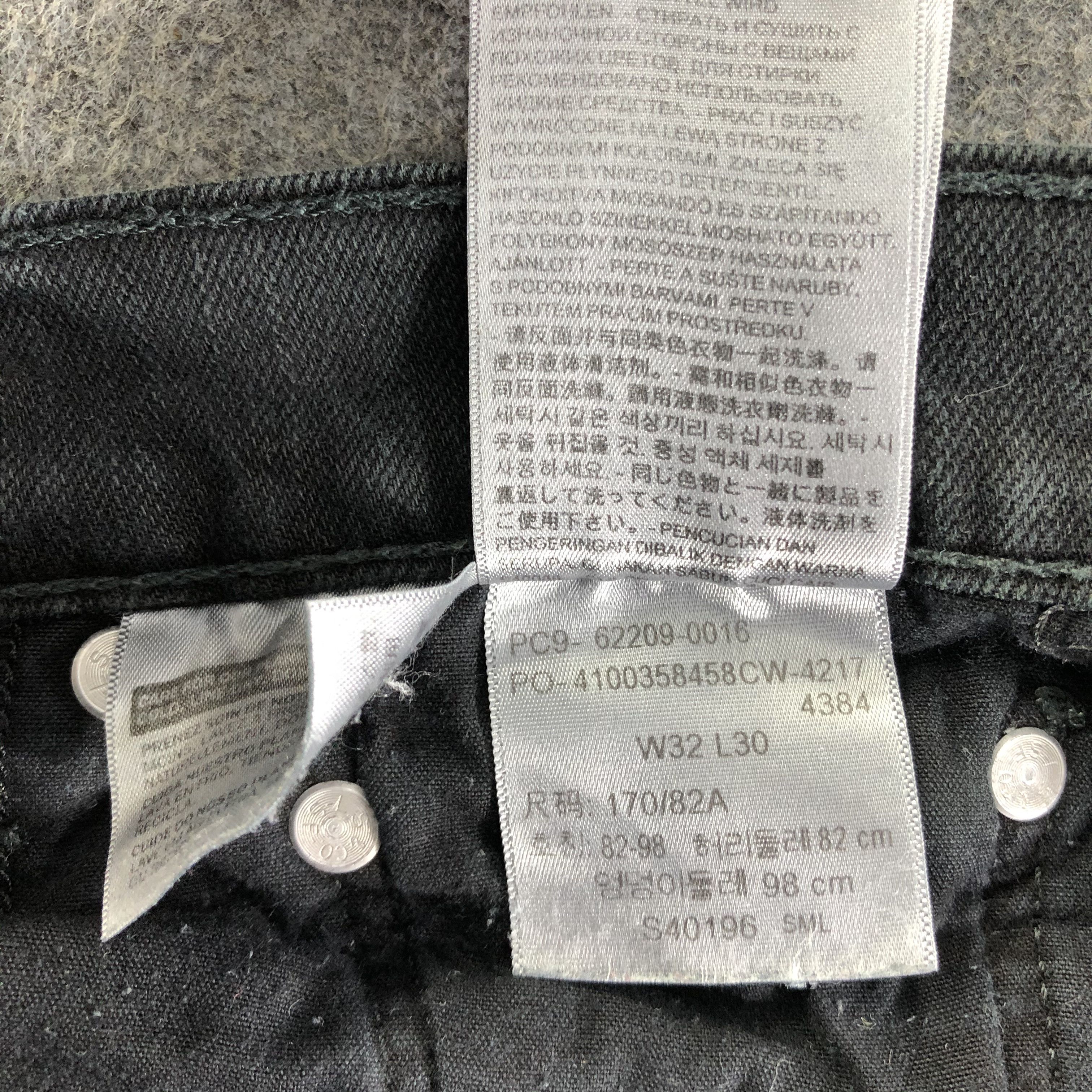Levi's Vintage Faded Black Levis Jeans-J3096 Size US 33 - 12 Thumbnail