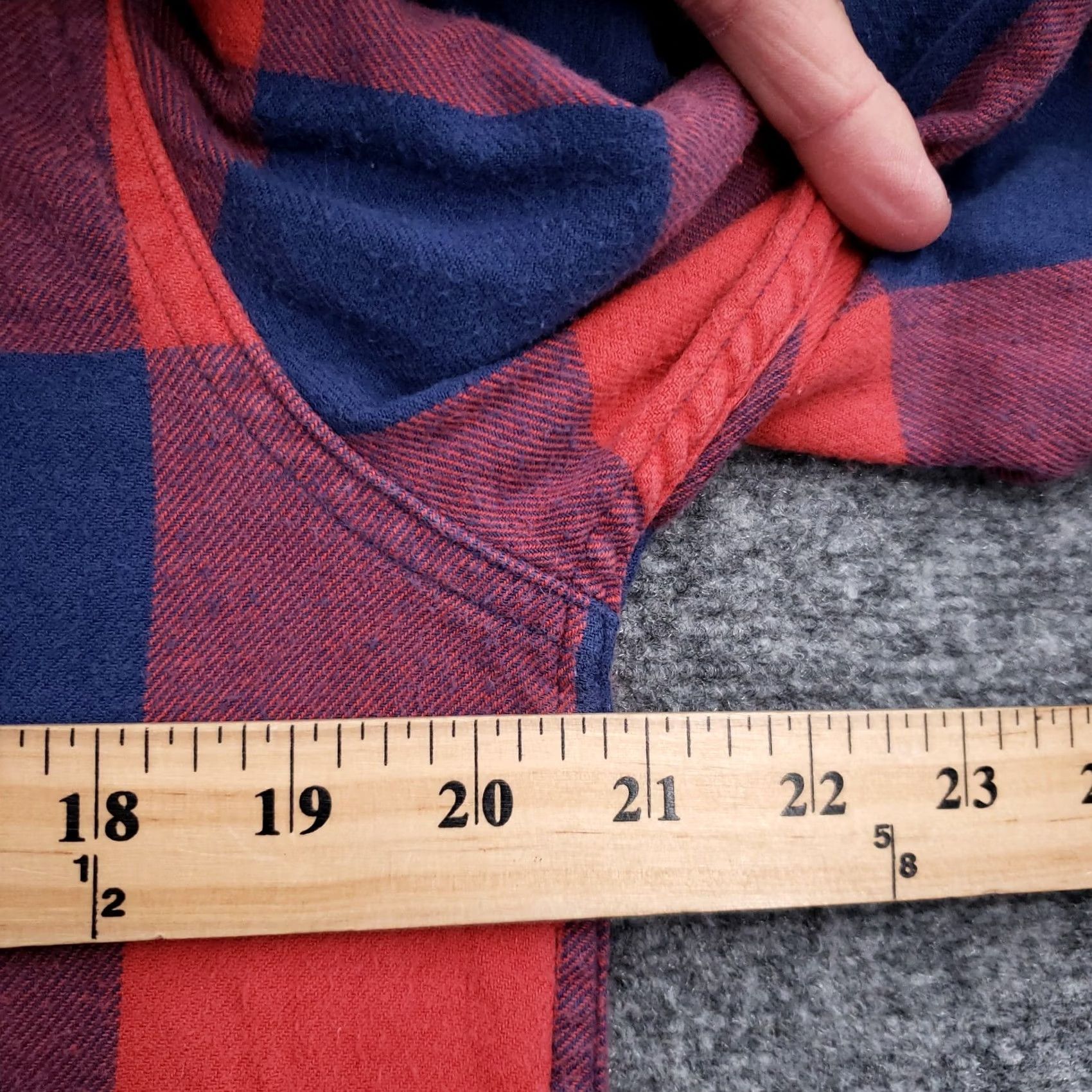Chubbies Ch Chubbies Button Up Shirt Mens Medium Red Regular Fit Flannel Plaid Long Sleeve Size US M / EU 48-50 / 2 - 7 Thumbnail