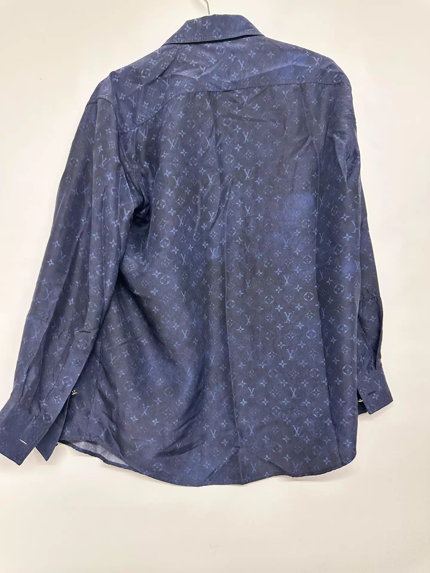 Louis Vuitton Louis Vuitton All Over Print Shirt 36 Size XS / US 0-2 / IT 36-38 - 2 Thumbnail