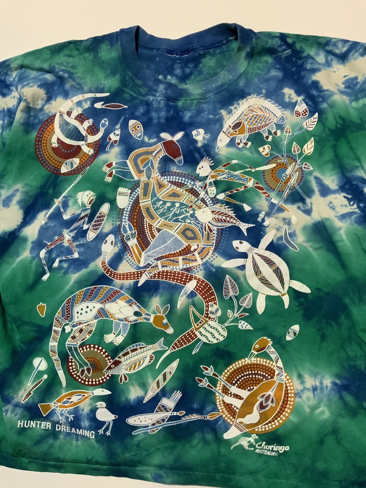 Vintage Vintage Churinga Australia Hunter Dreaming Aboriginal TShirt Size US XL / EU 56 / 4 - 3 Thumbnail