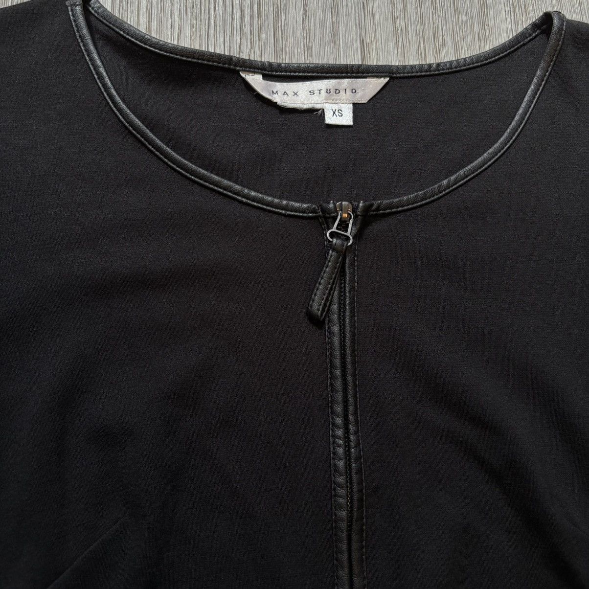 Other Max Studio Leather Trim Black 3/4 Sleeve Blouse Sleek XS Size XS / US 0-2 / IT 36-38 - 2 Thumbnail