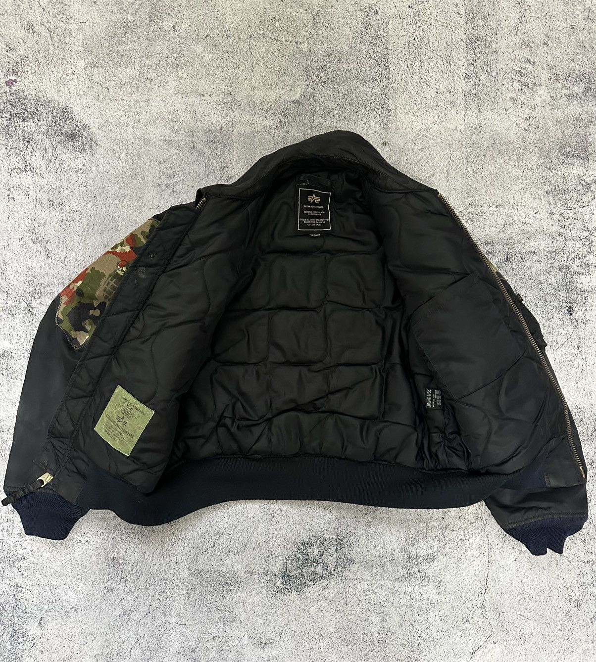 Alpha Industries Vintage 90’s Alpha Industries Military US Bomber Jacket Size US M / EU 48-50 / 2 - 8 Thumbnail