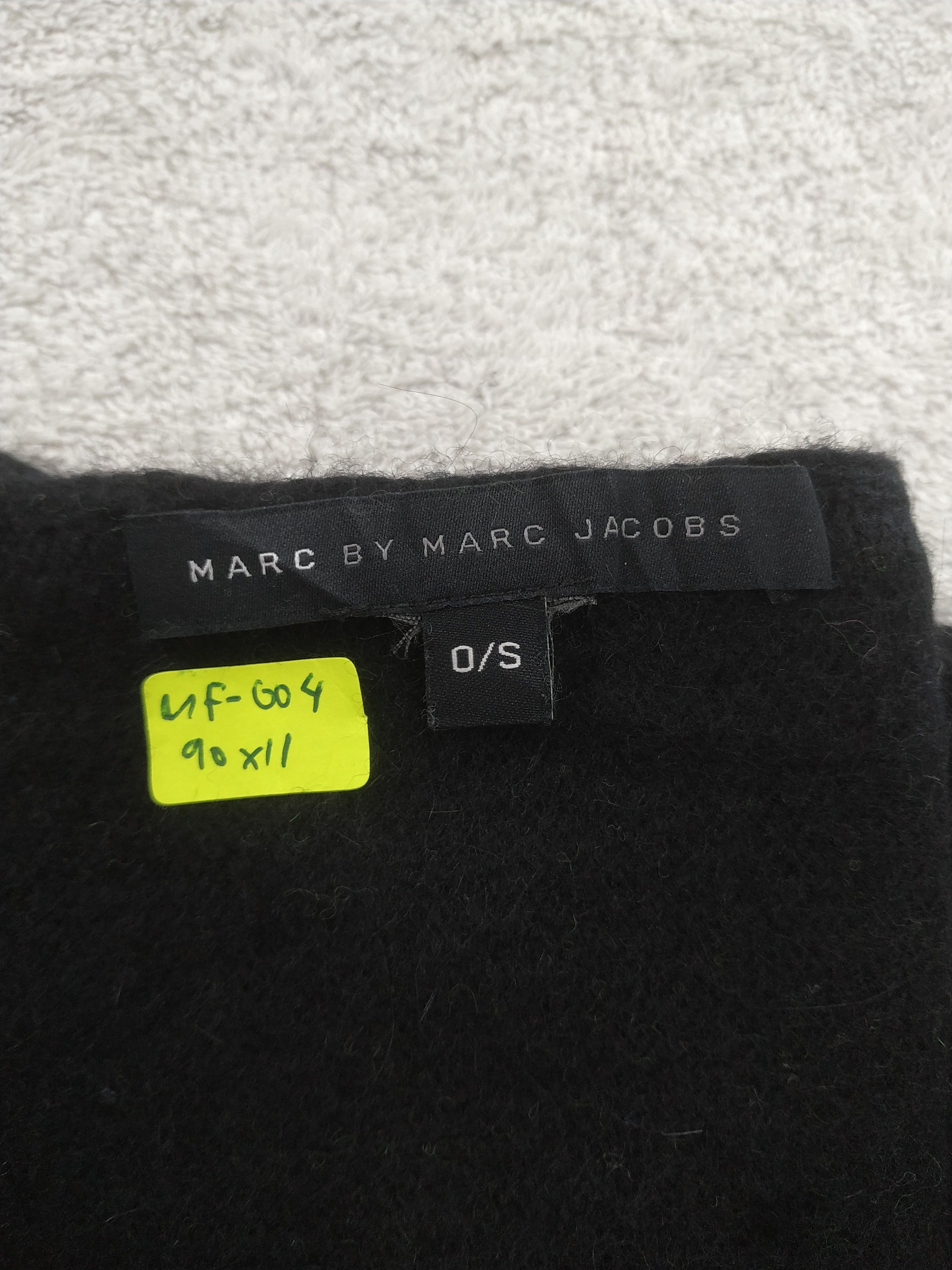Marc by Marc Jacobs Vintage Marc Jacobs Cashmere Scarf/Muffler/Neckwear MF004 Size ONE SIZE - 8 Thumbnail