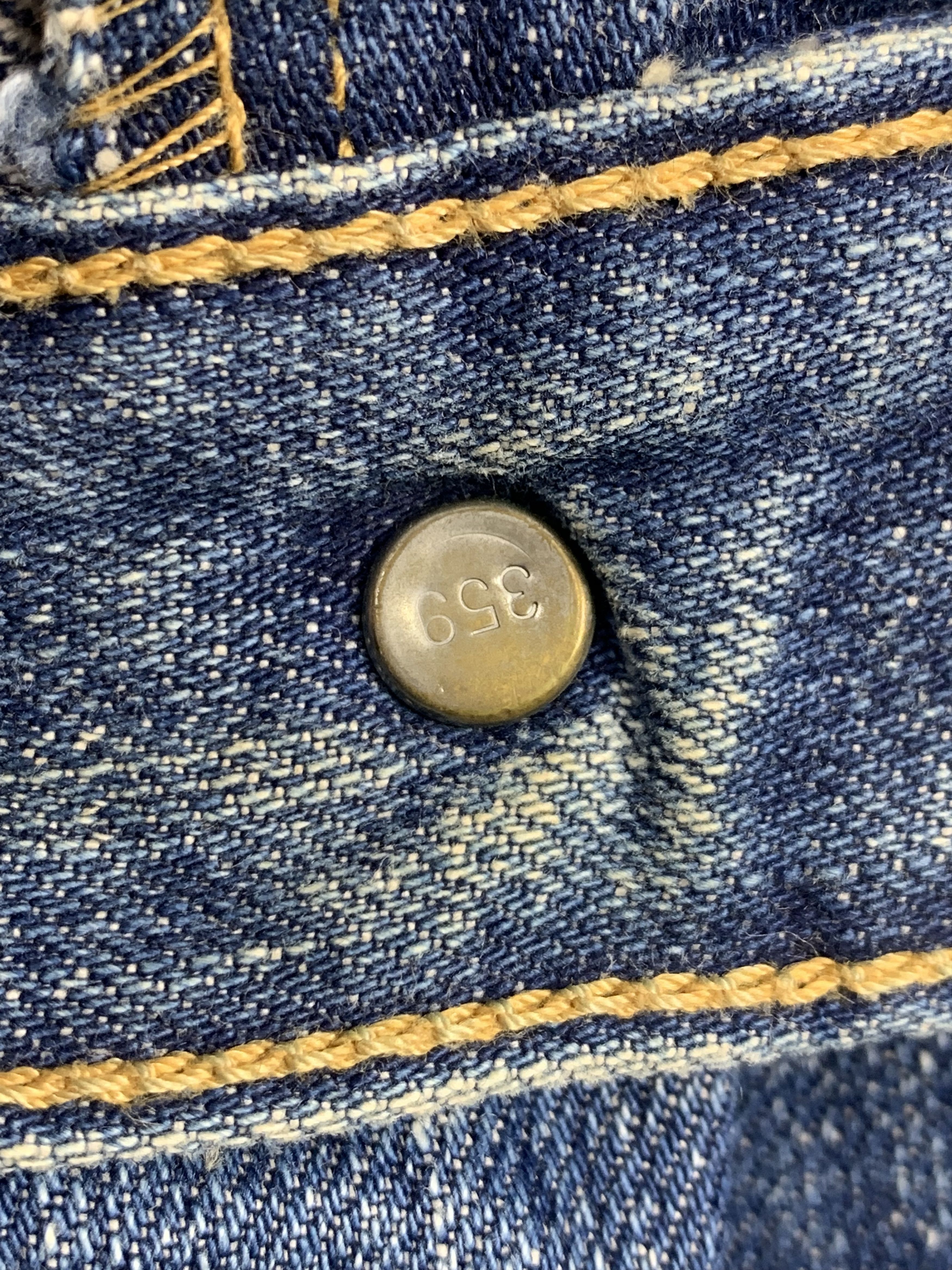 Vintage Distressed Levis 501 Faded Blue Jeans DP1975