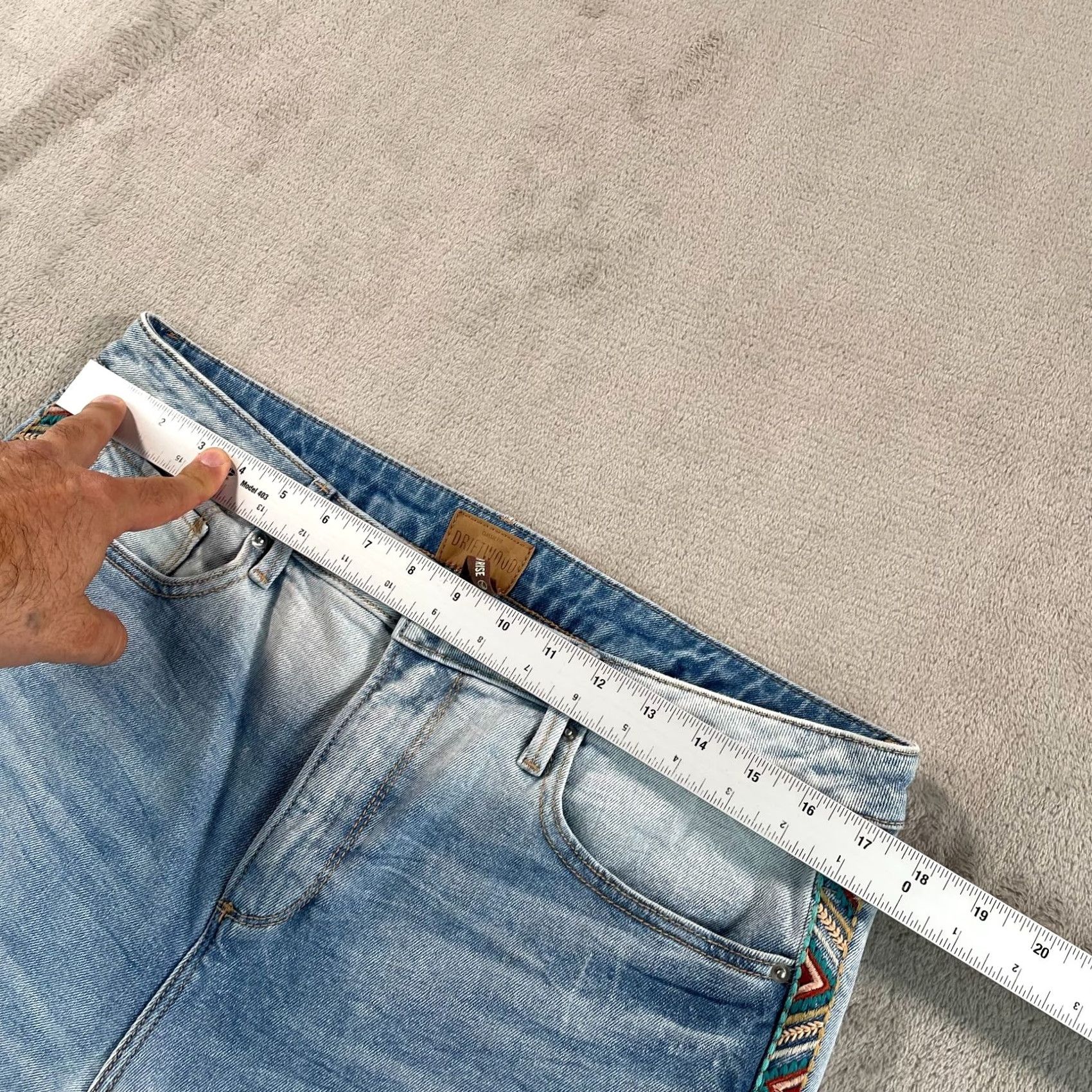 Vintage Driftwood Audrey Embroidered Aztec Southwest Jeans Women 34 Light Blue Size 24" / US 00 / IT 34 - 6 Thumbnail