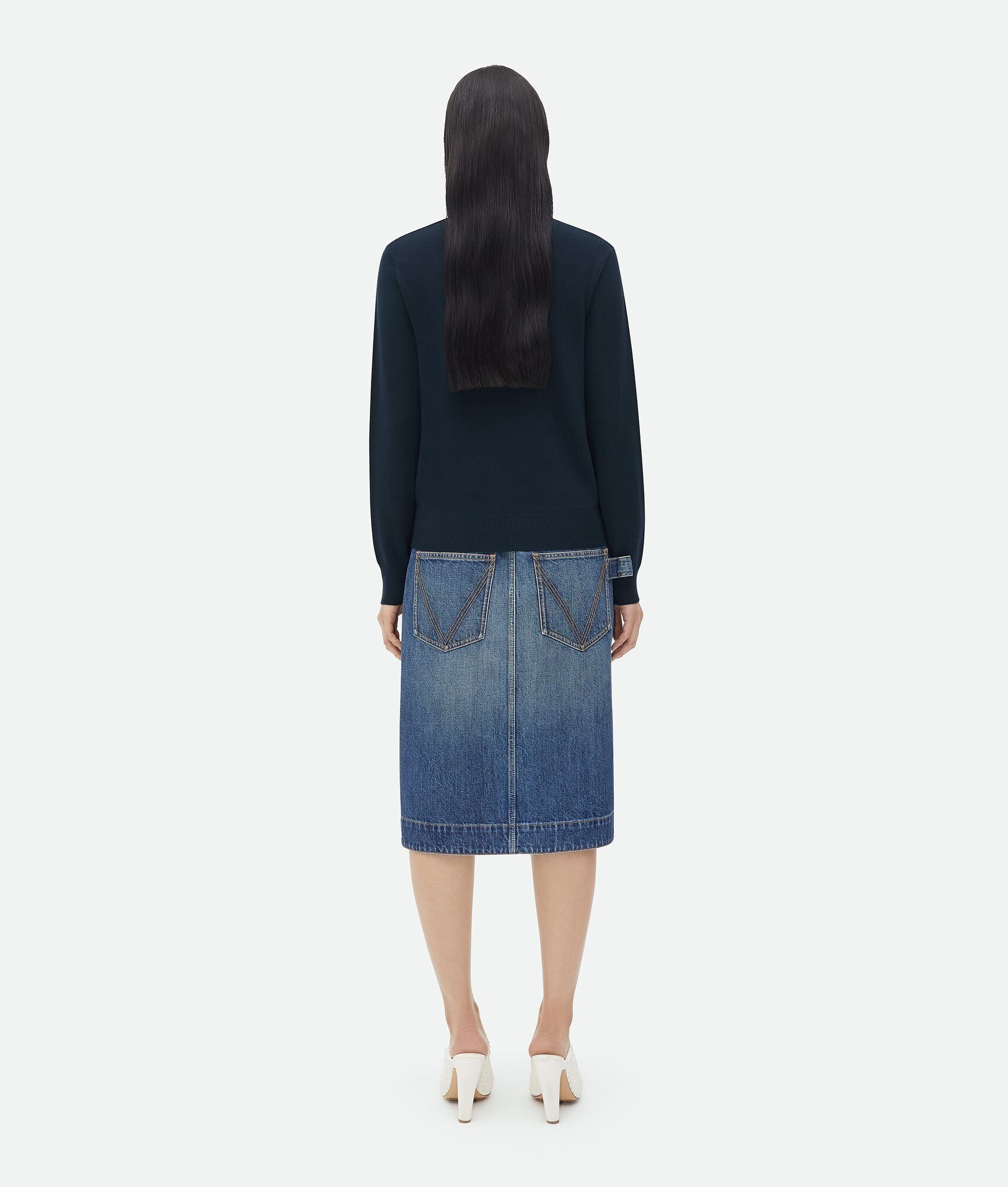 Bottega Veneta o1n1vont0625 Classic Wool Sweater in Midnight Blue Size XS / US 0-2 / IT 36-38 - 3 Thumbnail