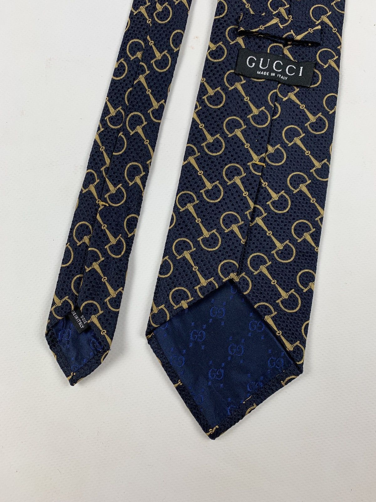Gucci Vintage Gucci Silk Navy Blue Tie Size ONE SIZE - 1 Thumbnail