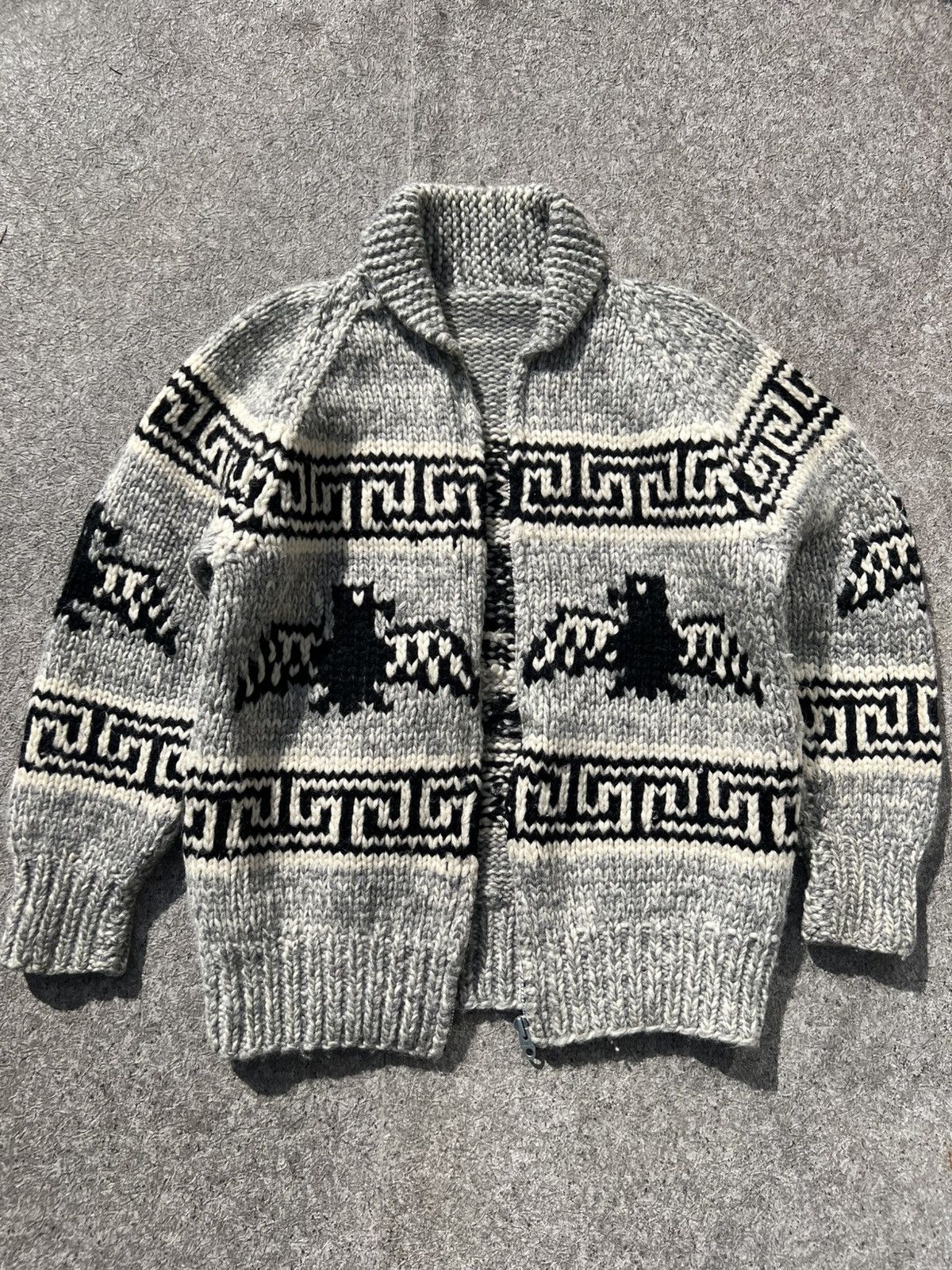 Vintage Authentic Vintage 1960s Wool Cowichan Sweater Small Medium M Size US S / EU 44-46 / 1 - 1 Thumbnail