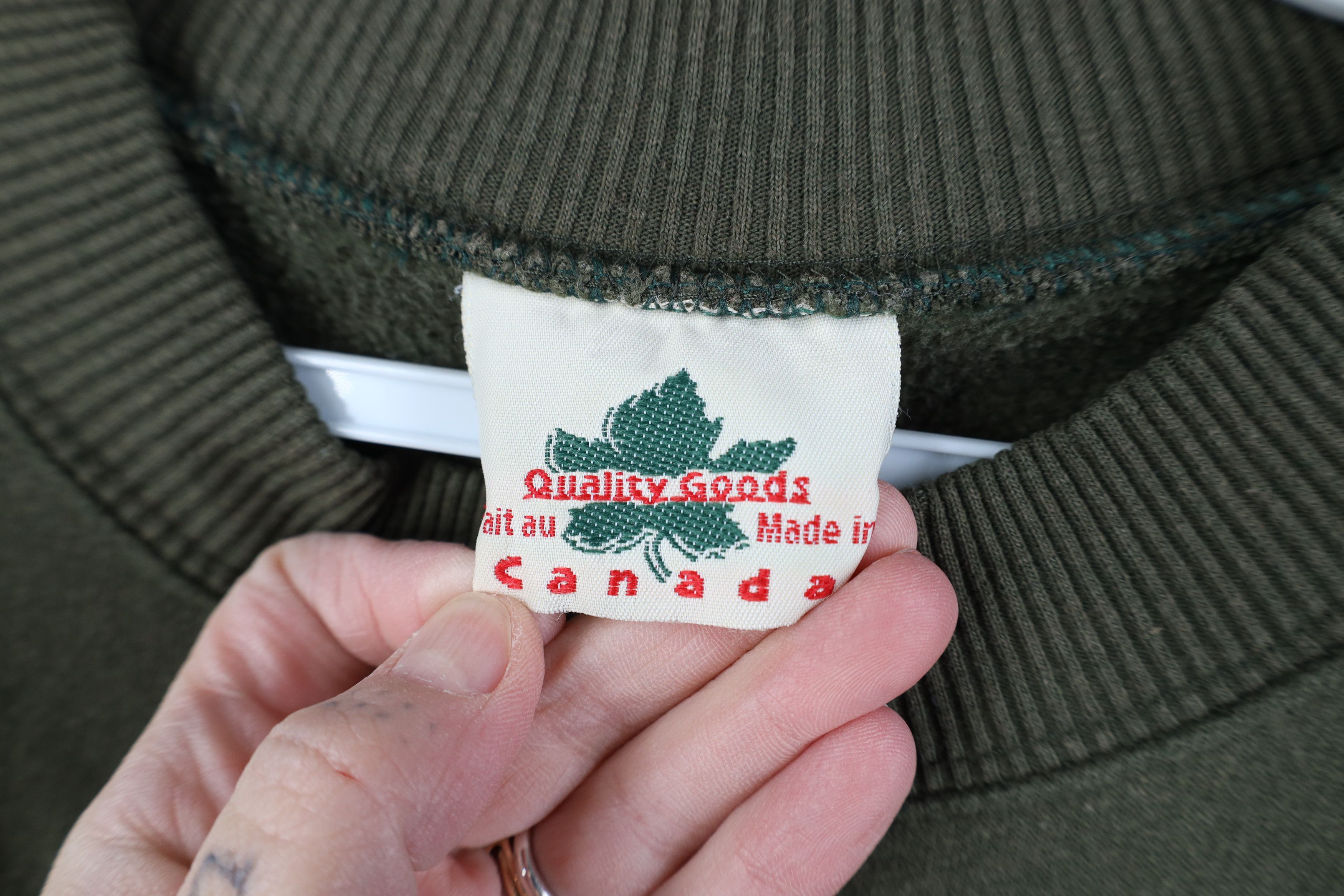Vintage Vintage 90s Streetwear Wawa Canada Moose Sweatshirt Green Size US XL / EU 56 / 4 - 9 Thumbnail