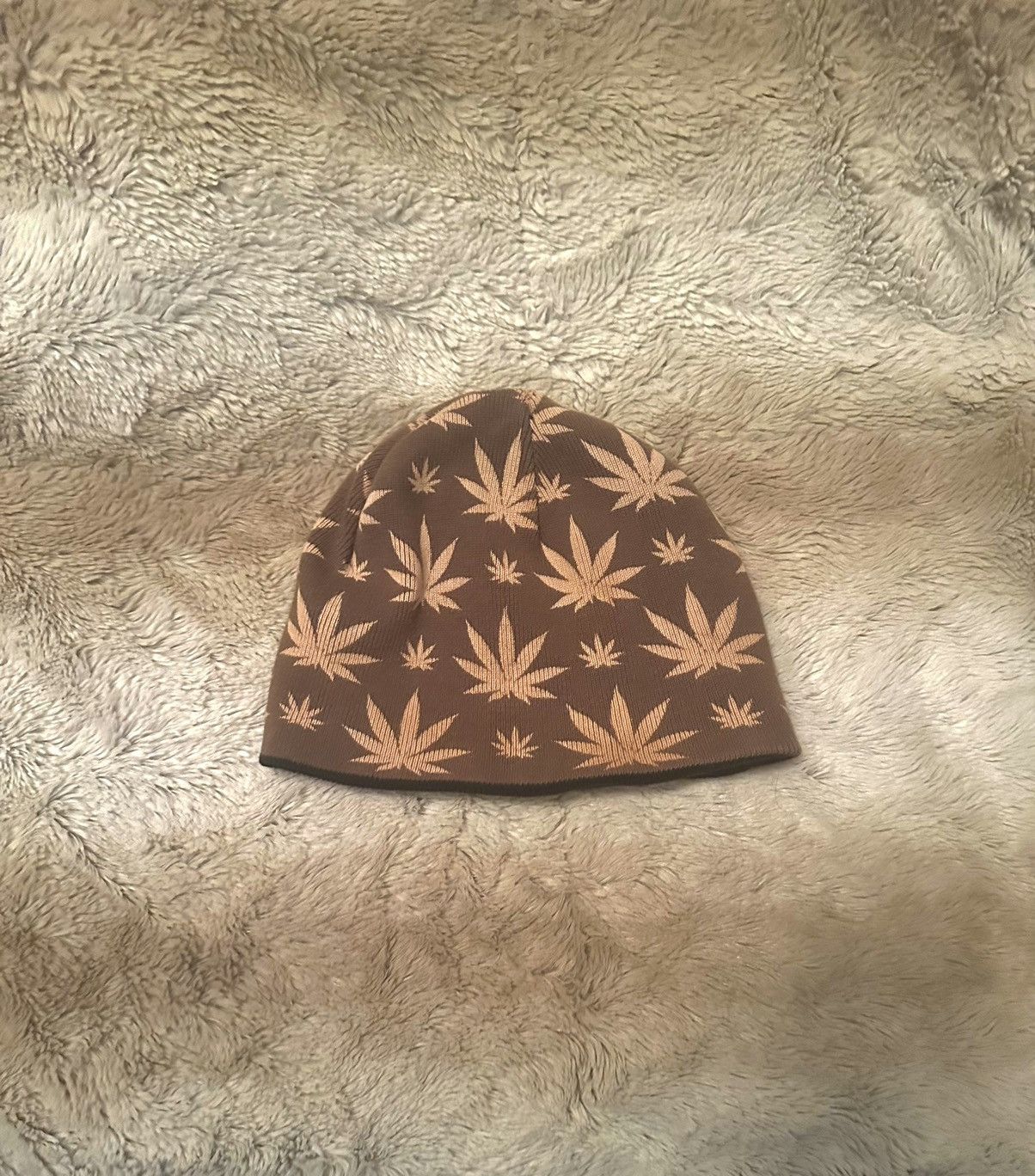 Other Vintage y2k weed beanie (rare reversible) Size ONE SIZE - 1 Thumbnail
