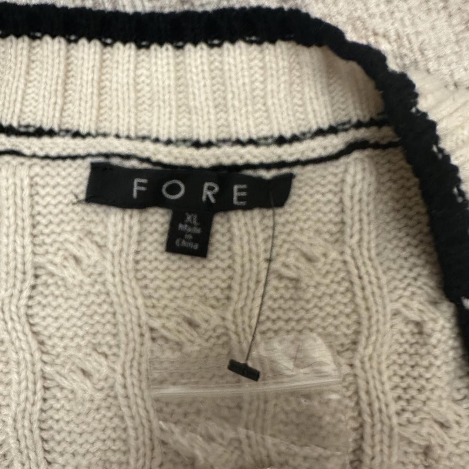 Tom Ford FORE XL Cream Cable Knit Cardigan with Black Trim Size XL / US 12-14 / IT 48-50 - 4 Thumbnail