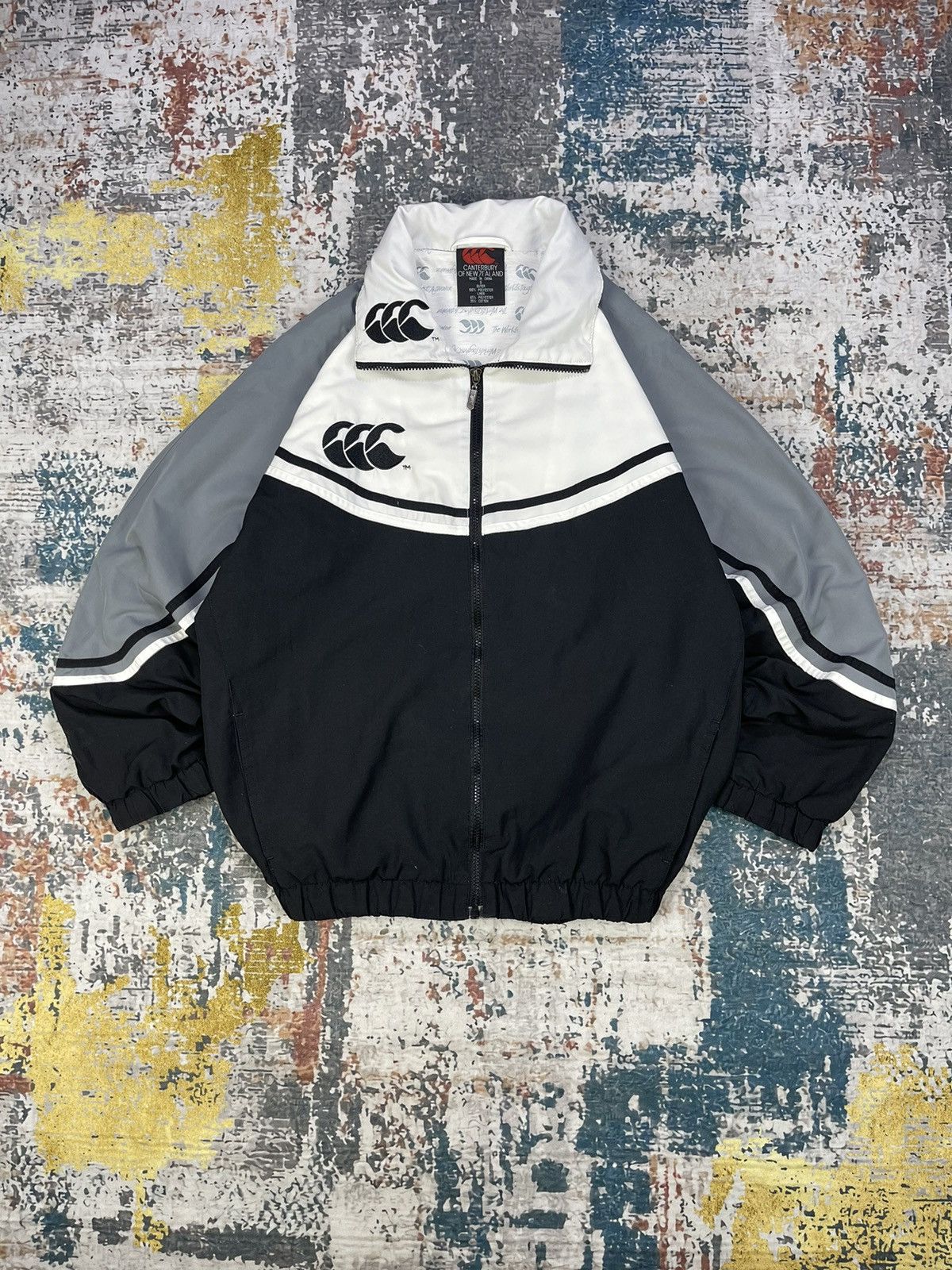 Canterbury of New Zealand Vintage Canterbury Full Print Lining Sportswear Jackets Size US S / EU 44-46 / 1 - 2 Thumbnail
