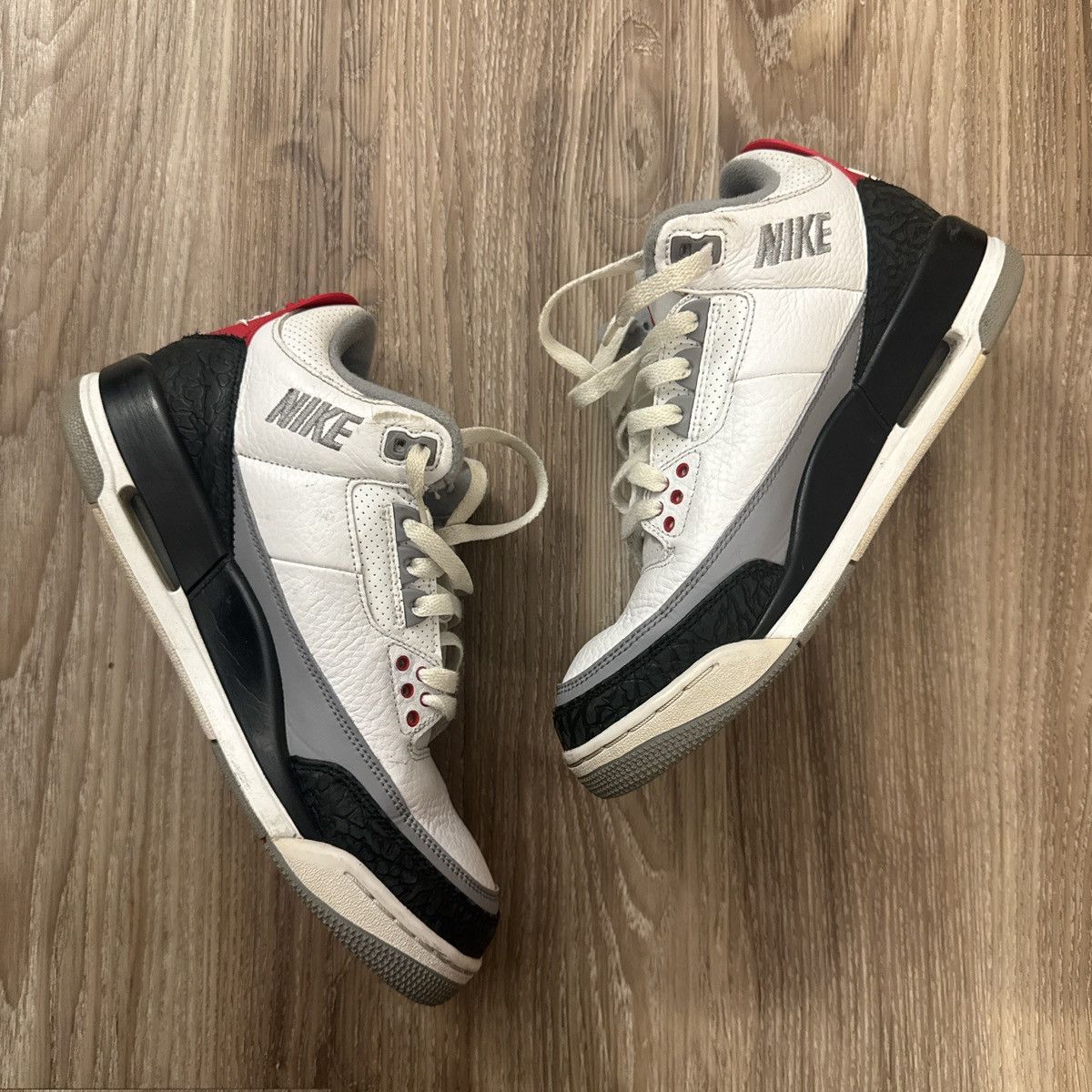 Jordan Brand × Nike 2017 Air Jordan Retro 3 'Tinker' Size US 8.5 / EU 41-42 - 2 Thumbnail