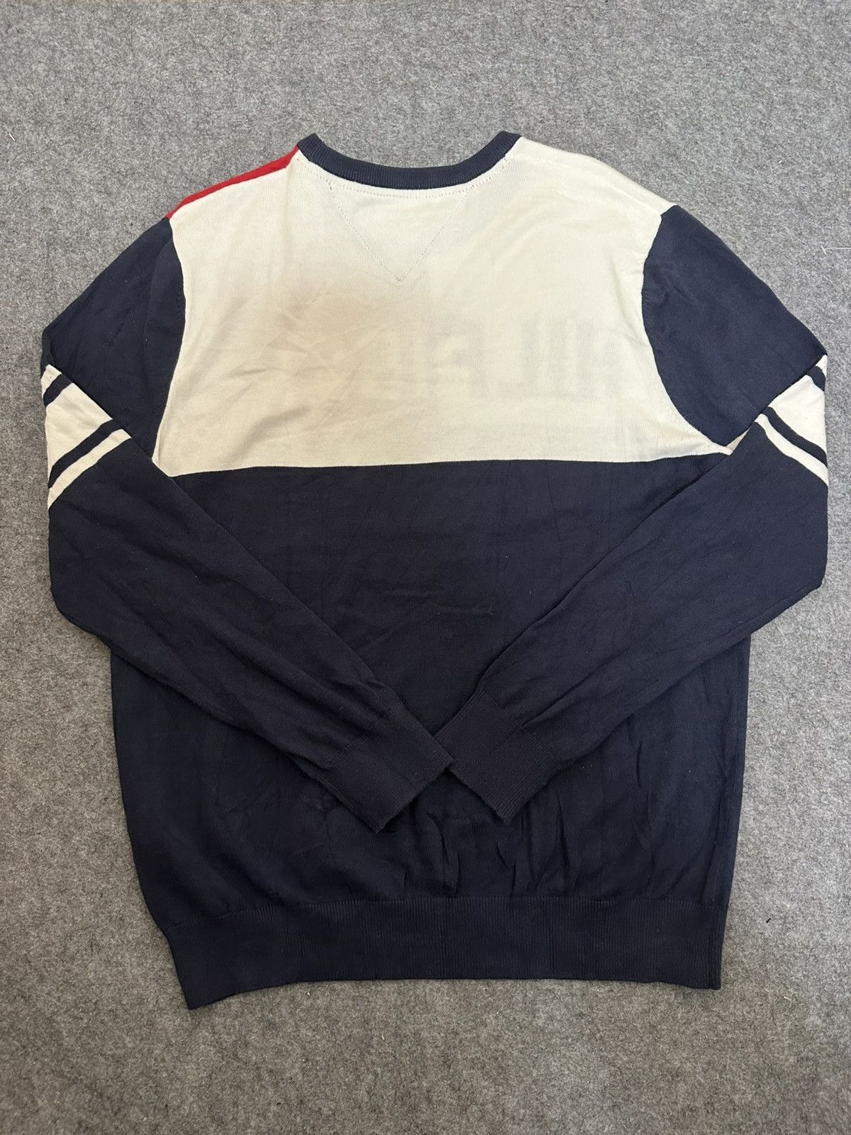 Tommy Hilfiger Tommy Hilfiger men's color block crew neck sweater. Size US XL / EU 56 / 4 - 4 Thumbnail