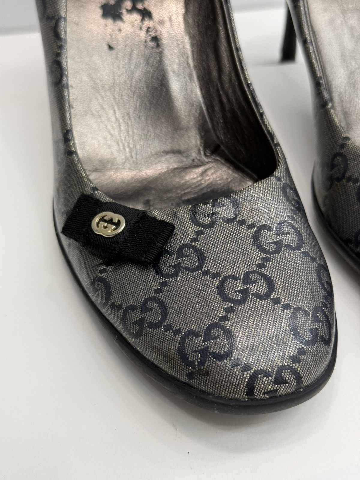 Gucci Gucci Monogram Gray Heels Size US 7.5 / IT 37.5 - 3 Thumbnail