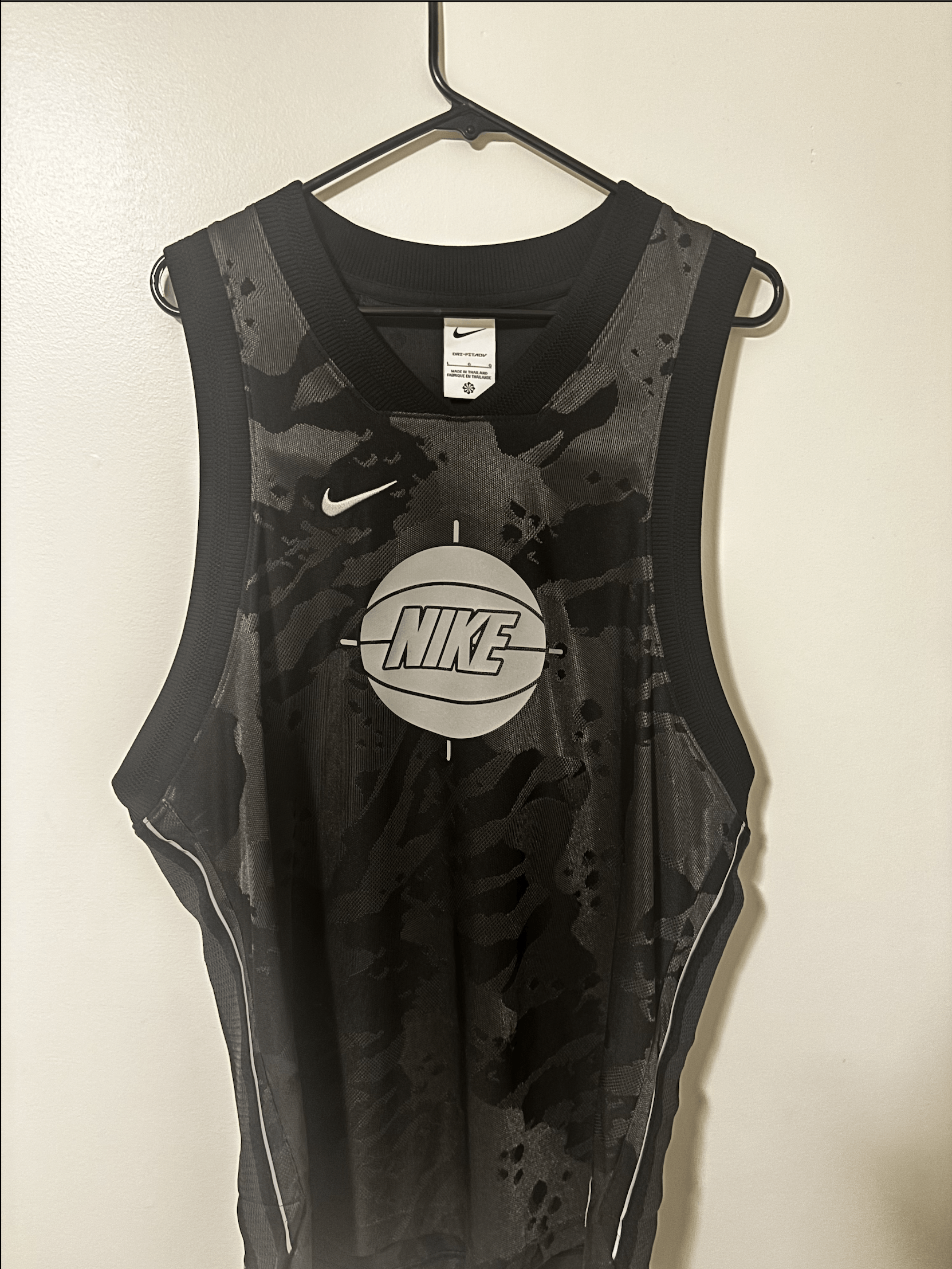 Nike Large Nike Dri Fit Premium Basketball Jersey Men’s L Size US L / EU 52-54 / 3 - 1 Thumbnail
