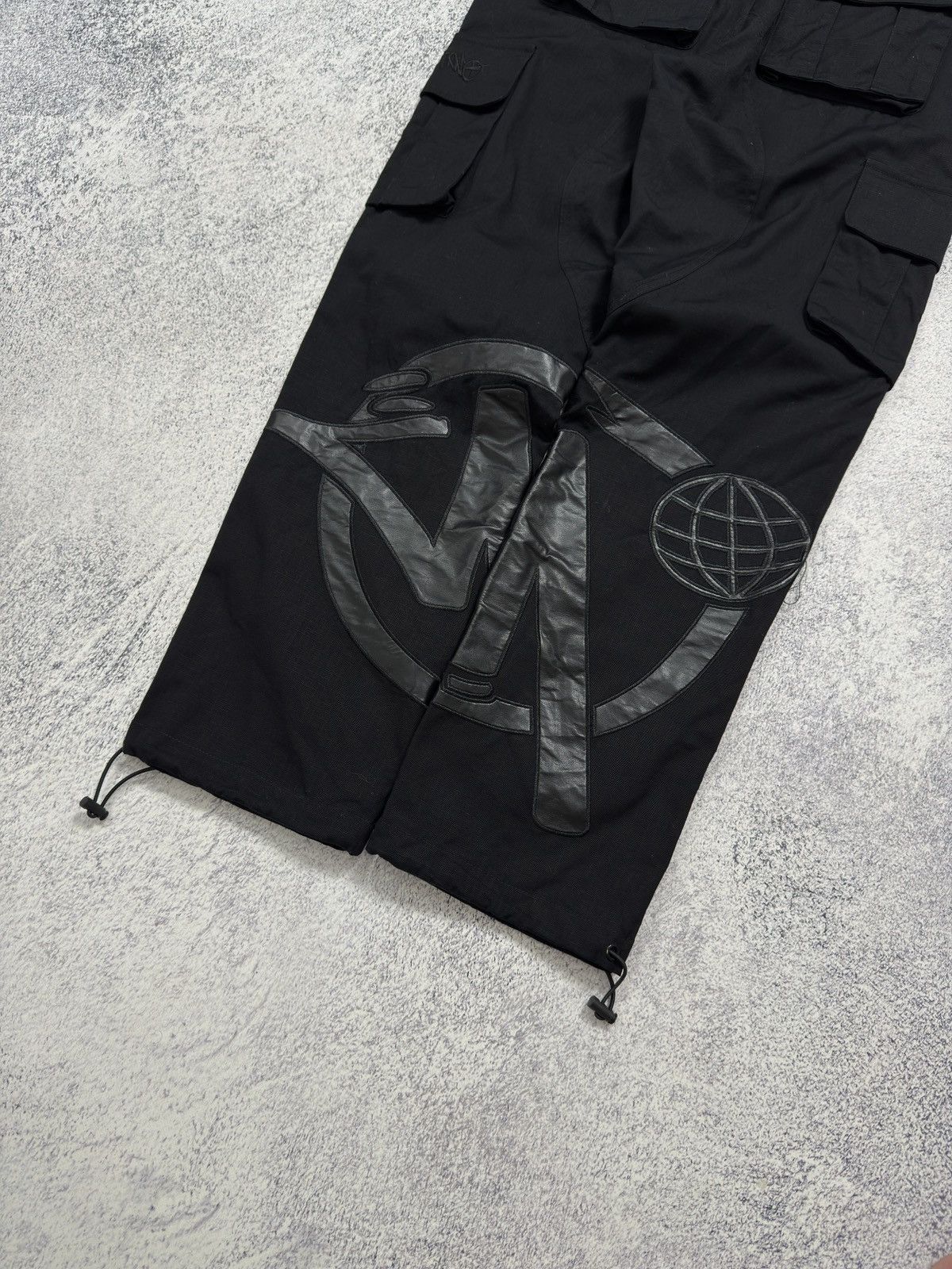 Corteiz × Japanese Brand Y2K Minus Two Parachute Cargo Pants Big Logo BBC Style Size US 30 / EU 46 - 15 Thumbnail