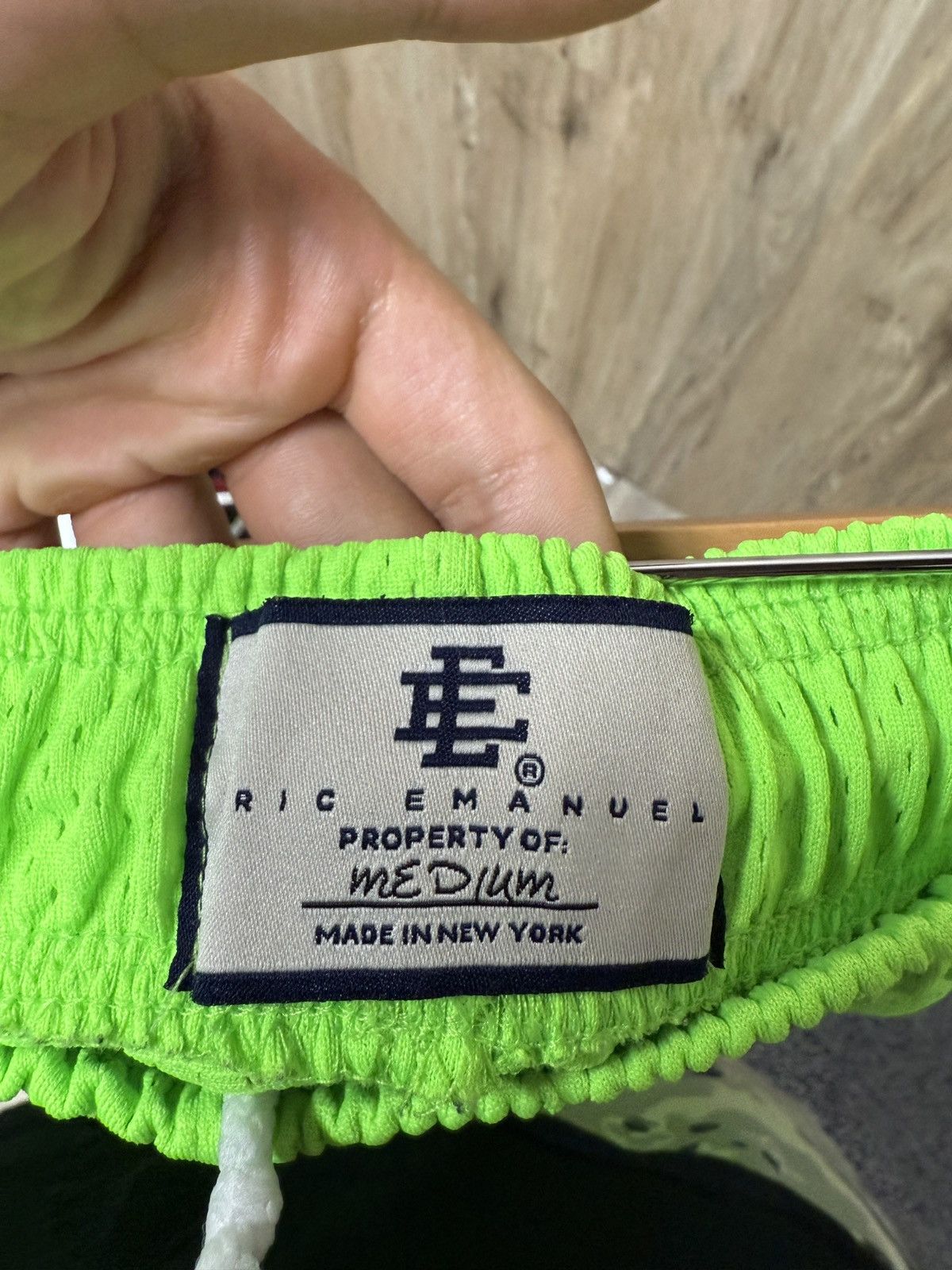 Eric Emanuel Eric Emmanuel Neon Green Shorts Size US 31 - 5 Thumbnail