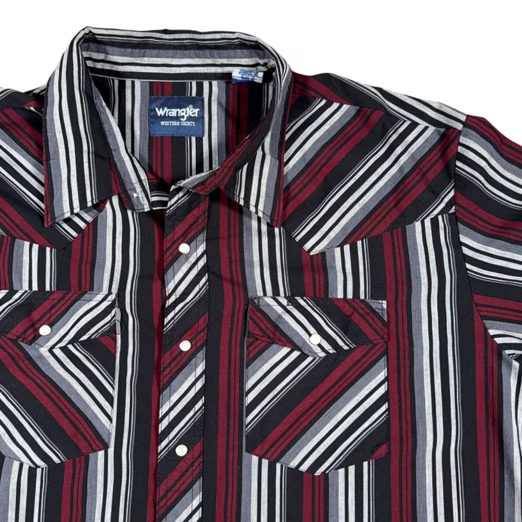 Wrangler VINTAGE Wrangler Western Shirt Adult 2XL Black Striped Pearl Snap Cowboy Shirt Mens 2XL Long Sleeve Button-Up Cotton Blend Size US XXL / EU 58 / 5 - 2 Thumbnail