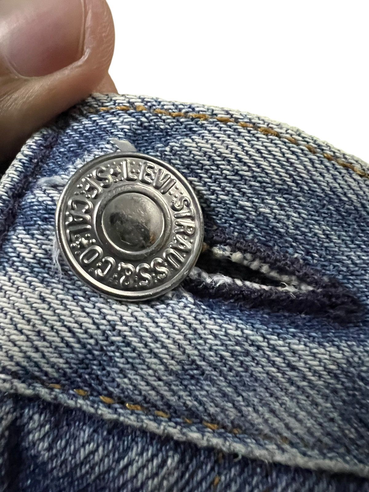 Levi's 80’s Vintage Levi’s 501 Mud Wash Jean Size US 29 - 11 Thumbnail