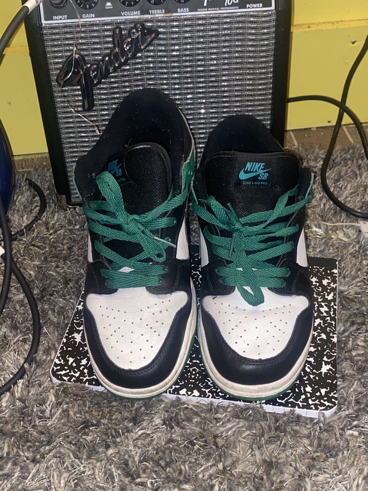 Nike LowTop Dunks Size US 8.5 / EU 41-42 - 3 Thumbnail