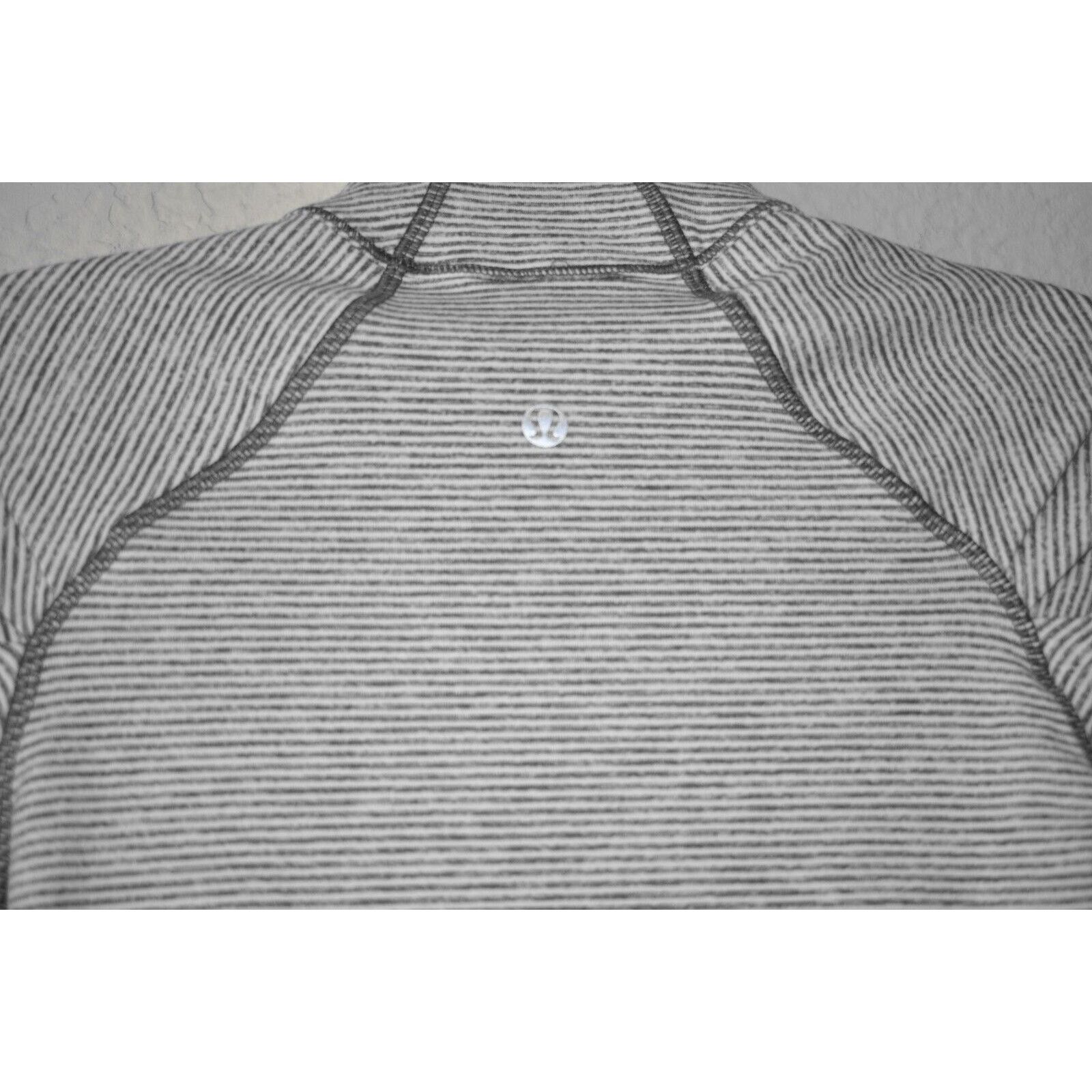 Lululemon LULULEMON Grey Striped Zip Pocket Long Sleeve Workout Top 6 Size M / US 6-8 / IT 42-44 - 3 Thumbnail