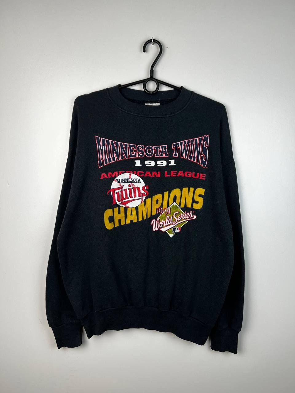 Vintage Minnesota Twins 1991 MLB vintage Sweatshirt size L Size US L / EU 52-54 / 3 - 1 Thumbnail