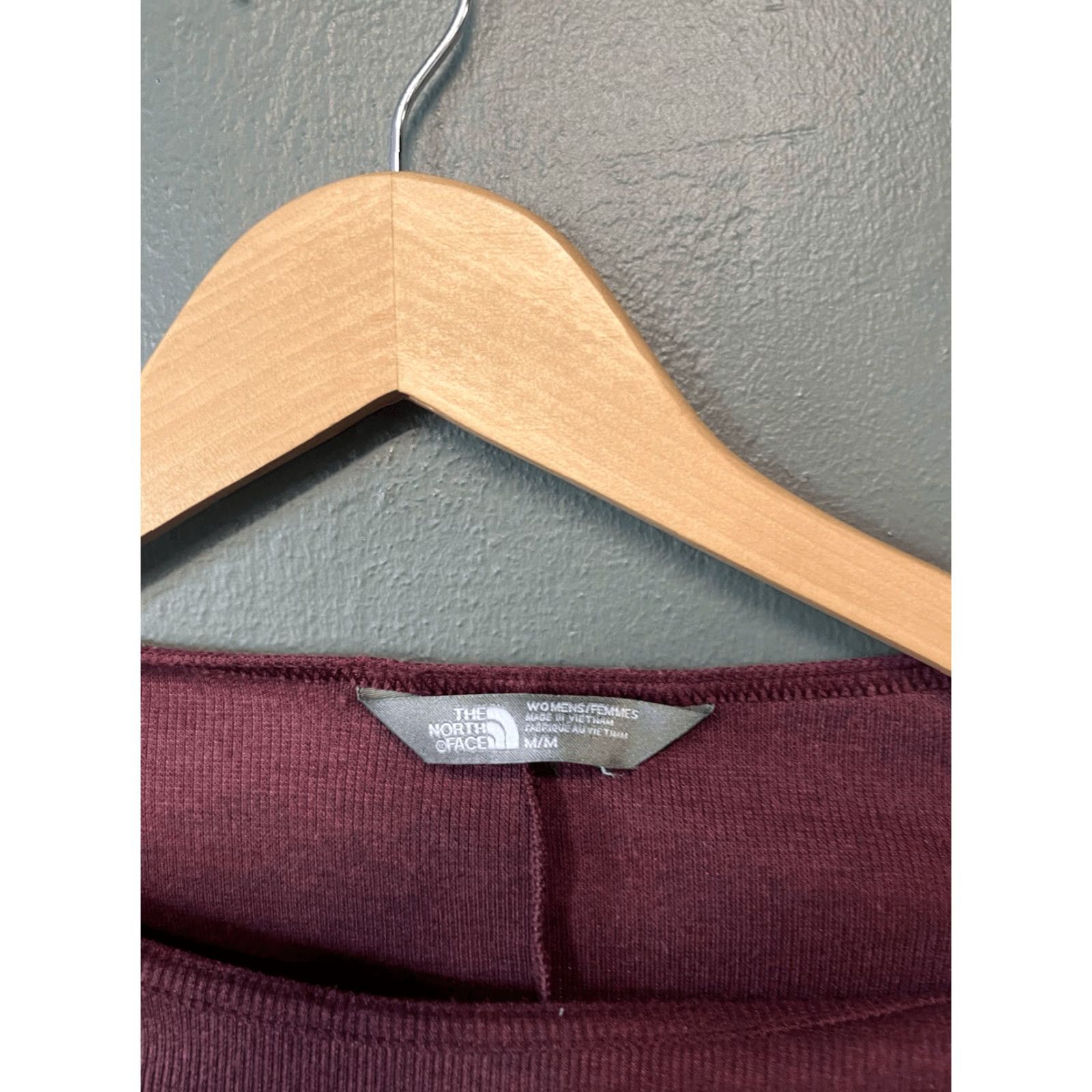 The North Face The North Face Womens Red Long Sleeve T-Shirt Round Neck Striped Size M Size M / US 6-8 / IT 42-44 - 3 Thumbnail
