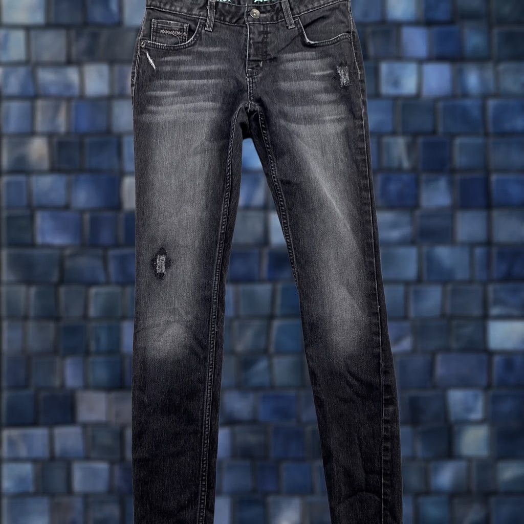 Denime Cruel Abby Bootcut Black Distressed Denim Jeans in Size 27 Regular 3R Women’s 5-Pocket Stretch Denim Jeans Size 27" / US 4 / IT 40 - 1 Thumbnail