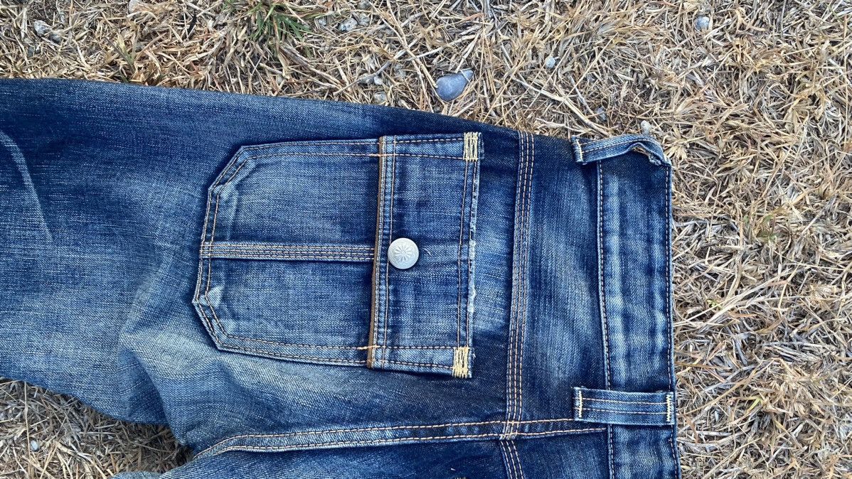 Edwin Edwin Blue Trip Jeans Front Pocket Nice Design Size US 29 - 17 Thumbnail