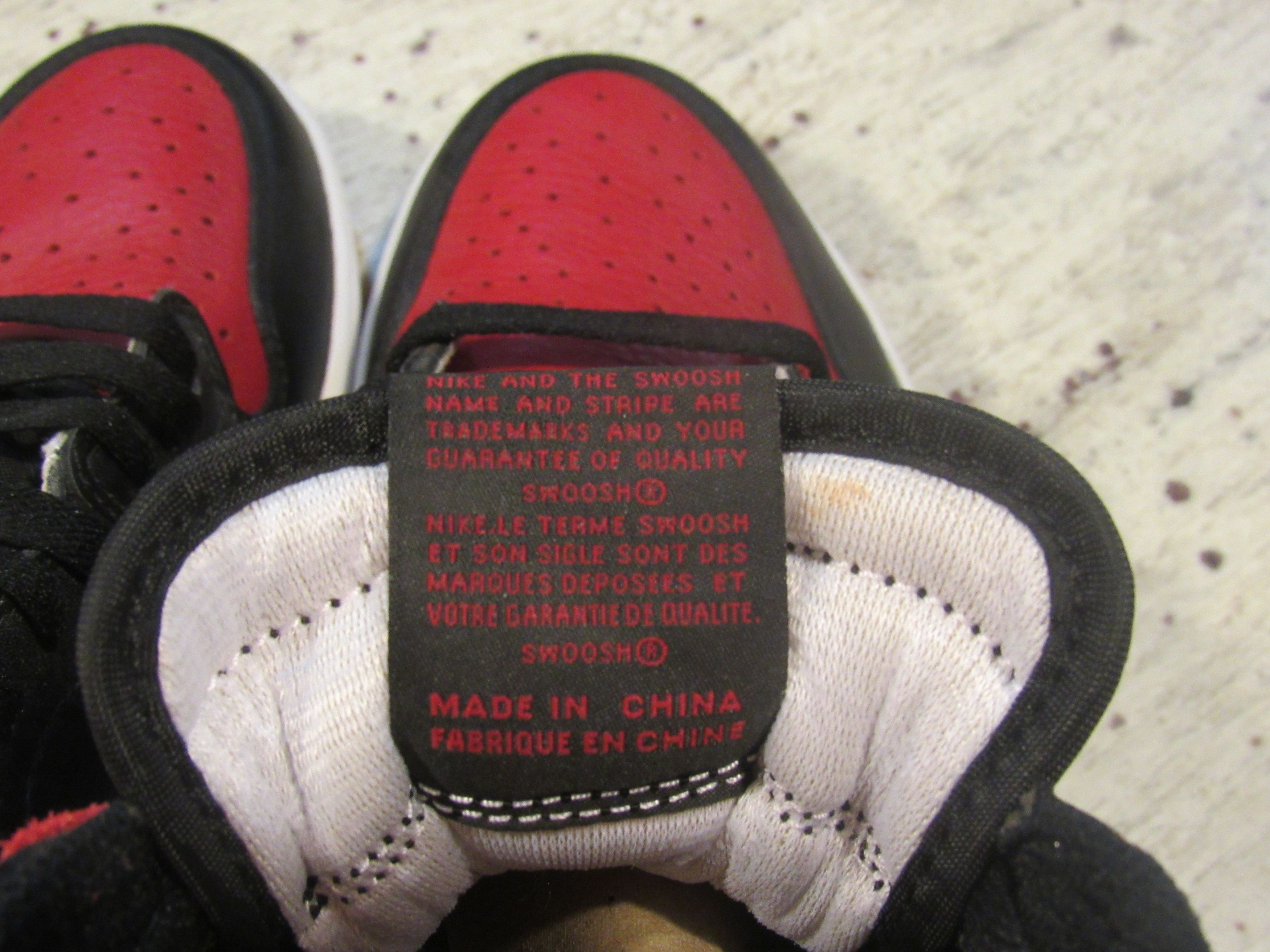 Jordan Brand × Nike Air Jordan 1 'Banned' 2016 Size US 12.5 / EU 45-46 - 10 Thumbnail