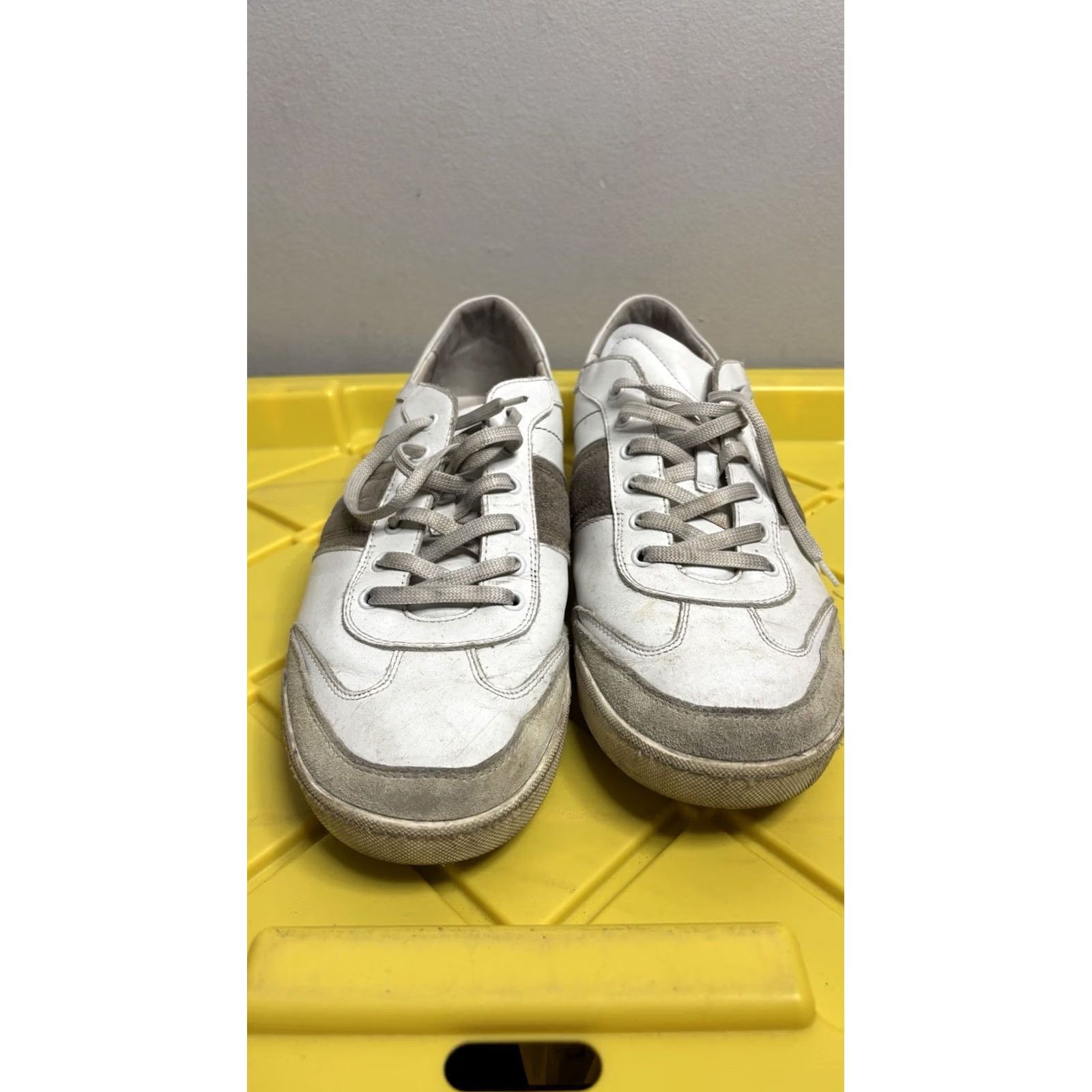 Vintage FERRAGAMO Men’s Achille Signature Leather Sneakers White Beige 11.5 M US S029 Size US 12 / EU 45 - 4 Thumbnail