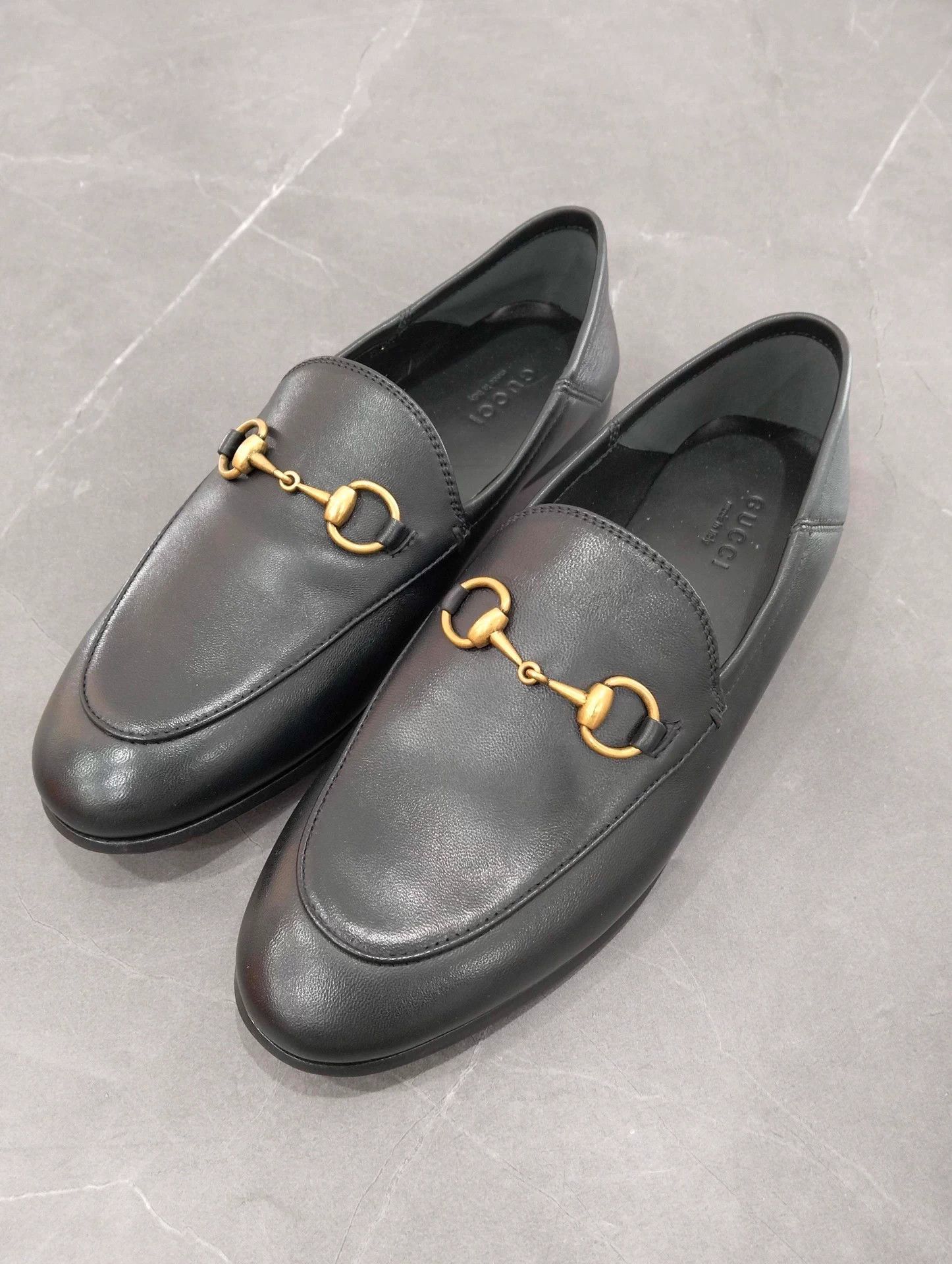 Gucci GUCCI Horsebit Leather Loafers women's 35.5 EU Size US 5 / IT 35 - 1 Thumbnail