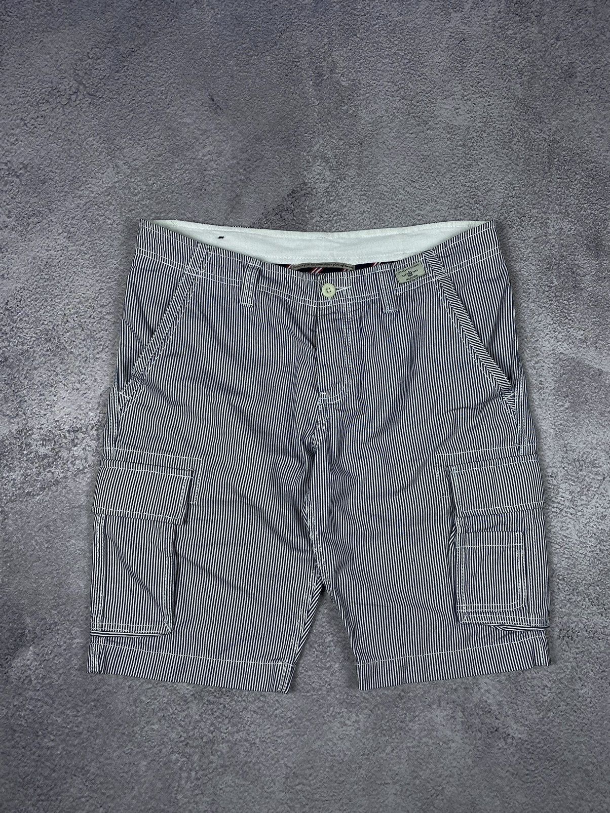 Tommy Hilfiger × Vintage Tommy Hilfiger Cargo Striped Shorts Size US 32 / EU 48 - 1 Thumbnail