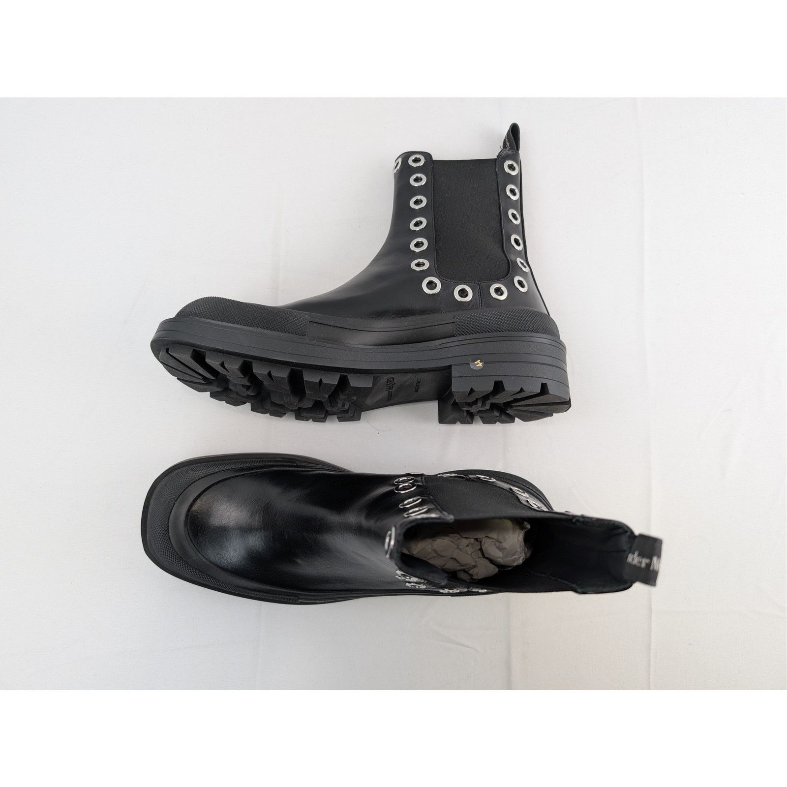 Alexander McQueen o1rshd1 Hardware Shoe Chelsea Boots in Black/Silver Size US 11 / EU 44 - 1 Thumbnail