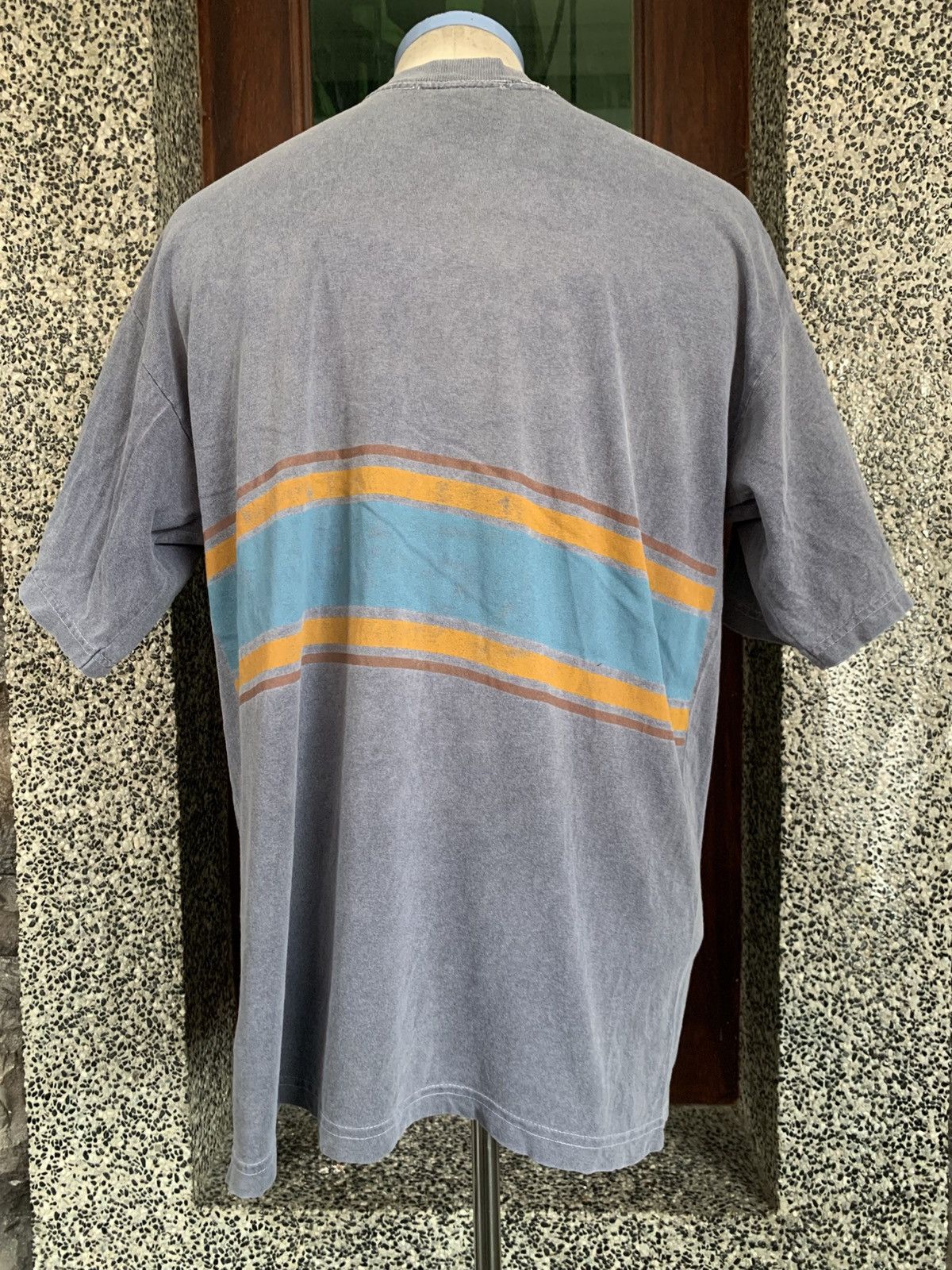 Body Glove Vintage 90s Body Glove Syreetwear / Skate / Surf T shirt Size US M / EU 48-50 / 2 - 5 Thumbnail